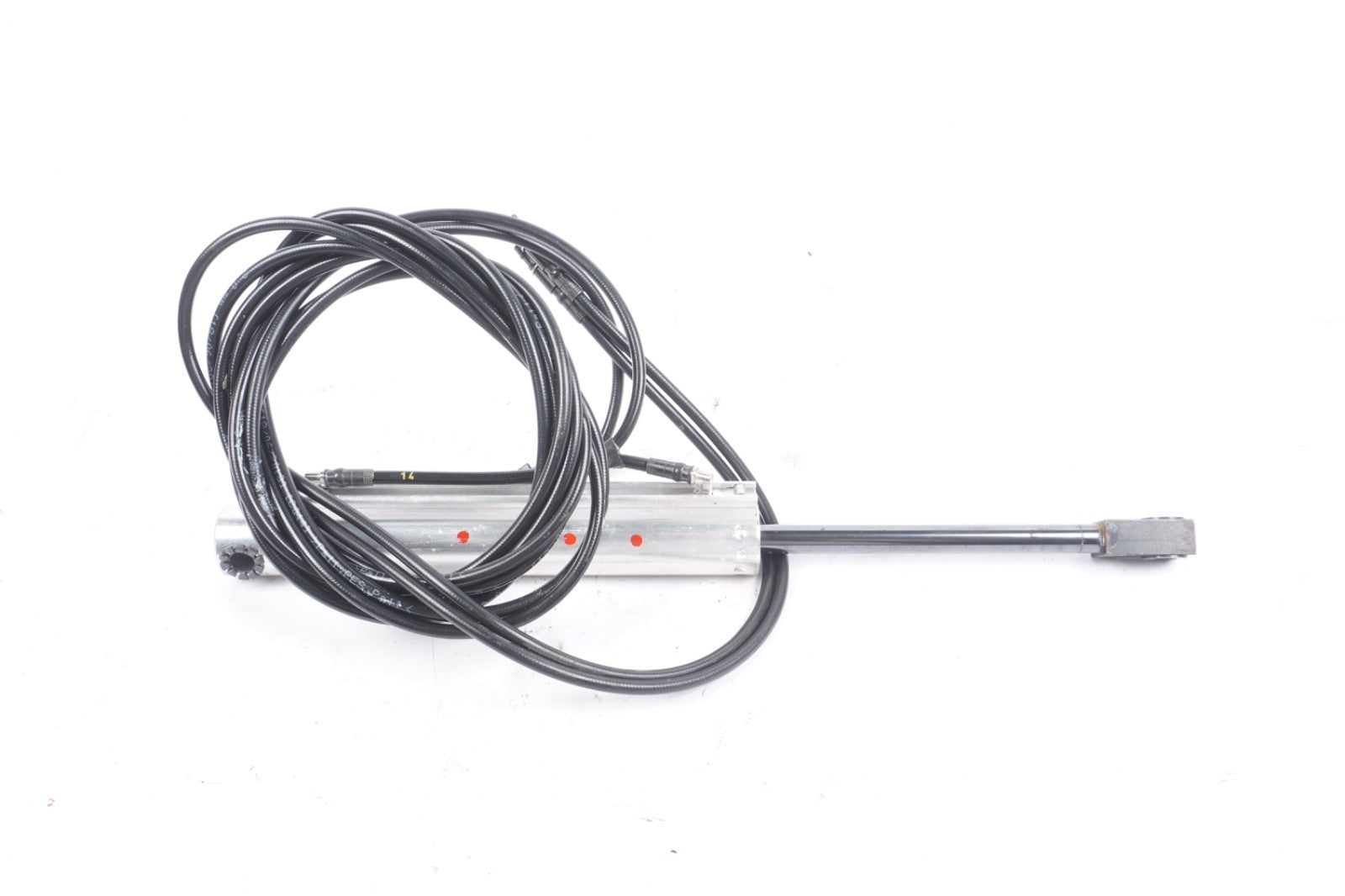 11-17 Mercedes W207 E350 E550 E400 Left Side Main Lift Cylinder Line 13, 14
