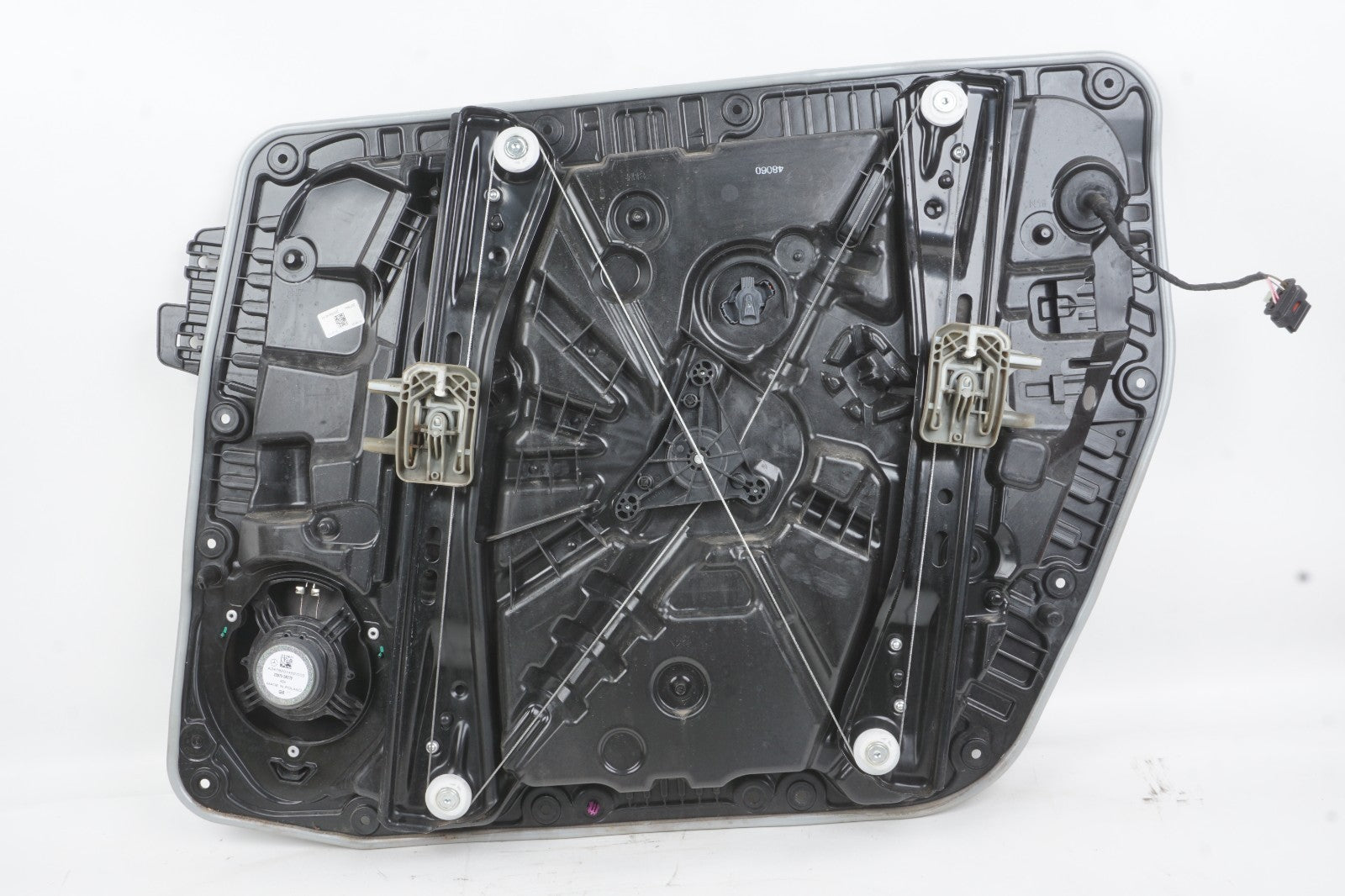 2022 - 2024 MERCEDES EQB350 FRONT LEFT DOOR WINDOW REGULATOR CARRIER SPEAKER