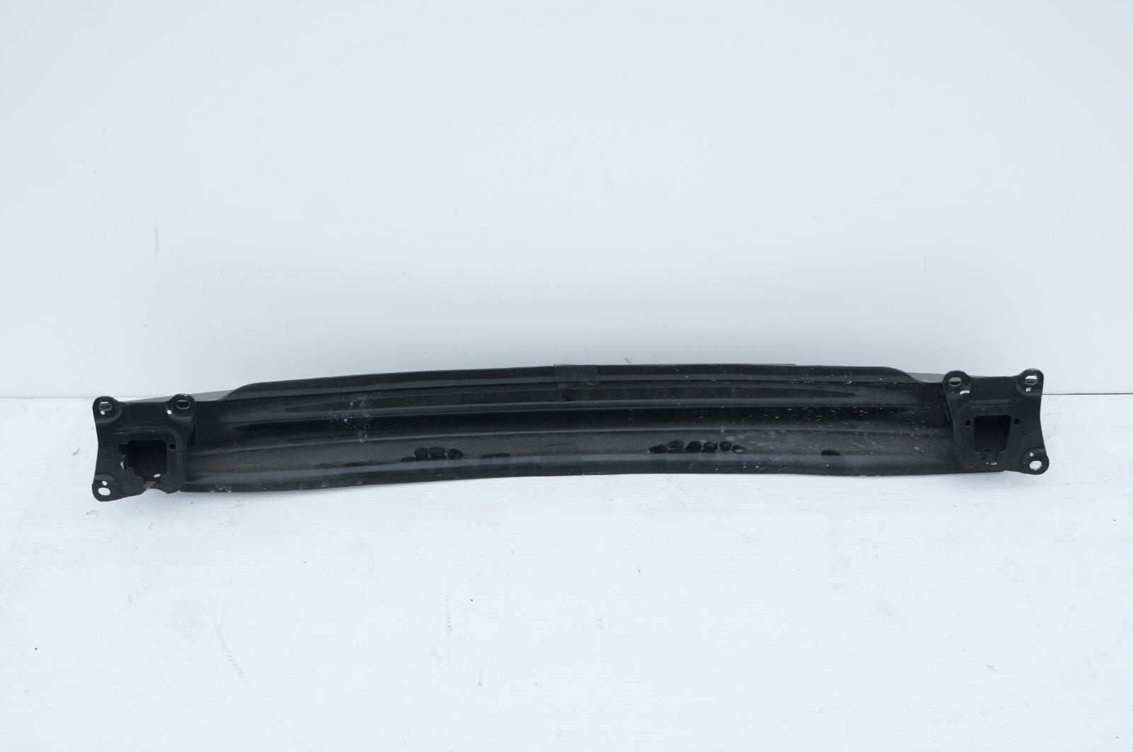 2012 - 2016 VOLKSWAGEN EOS REAR BUMPER REINFORCEMENT OEM