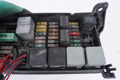 2006 2013 MERCEDES W251 R350 ML350 GL450 REAR RELAY FUSE BOX A1645451740 OEM