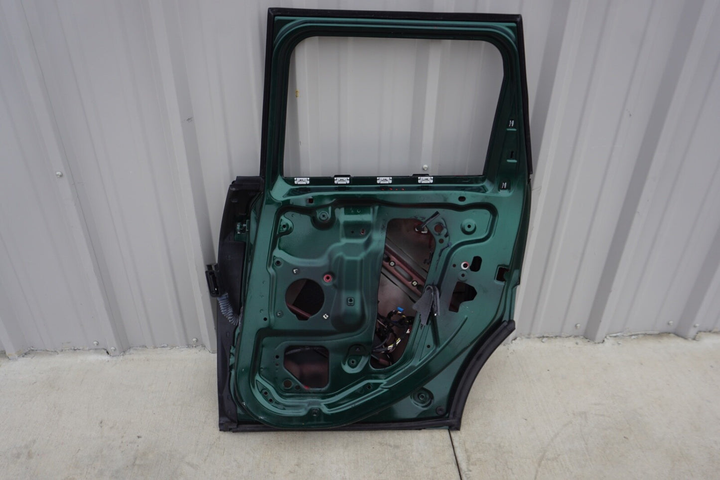 15-20 MINI COOPER (4 DOOR MODEL) PASSENGER REAR DOOR SHELL