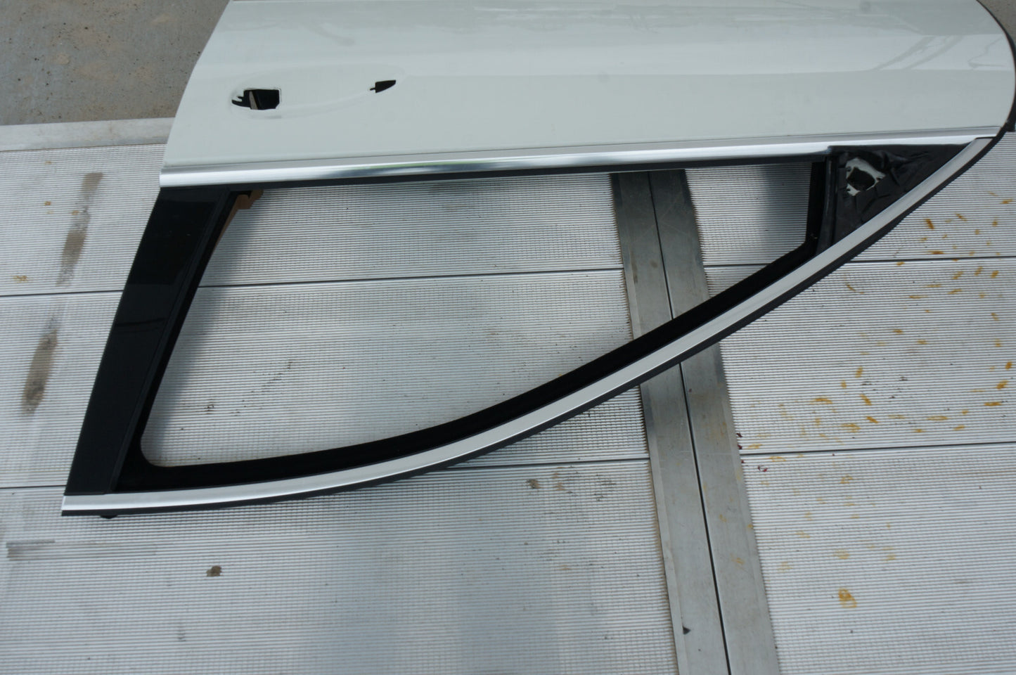 07 - 13 MERCEDES-BENZ S550 W221 FRONT LEFT DRIVER SIDE DOOR SHELL OEM
