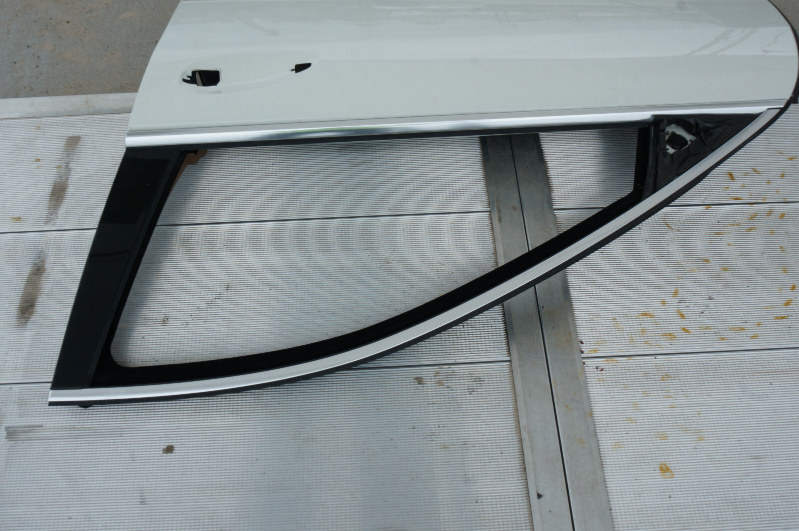 07 - 13 MERCEDES-BENZ S550 W221 FRONT LEFT DRIVER SIDE DOOR SHELL OEM