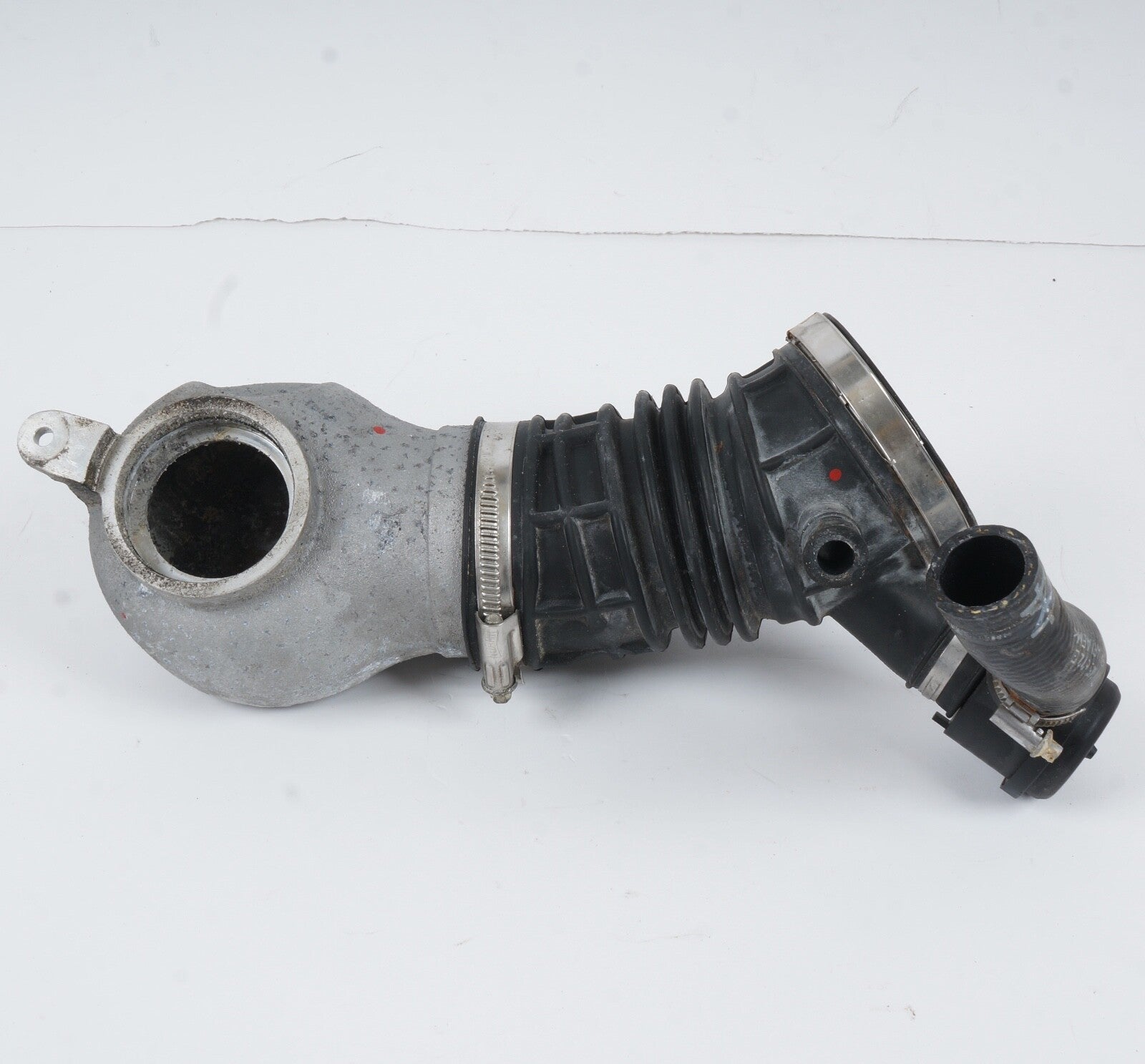 2010 - 2020 Bentley Mulsanne Left Driver Turbocharger Elbow Pipe Hose Line