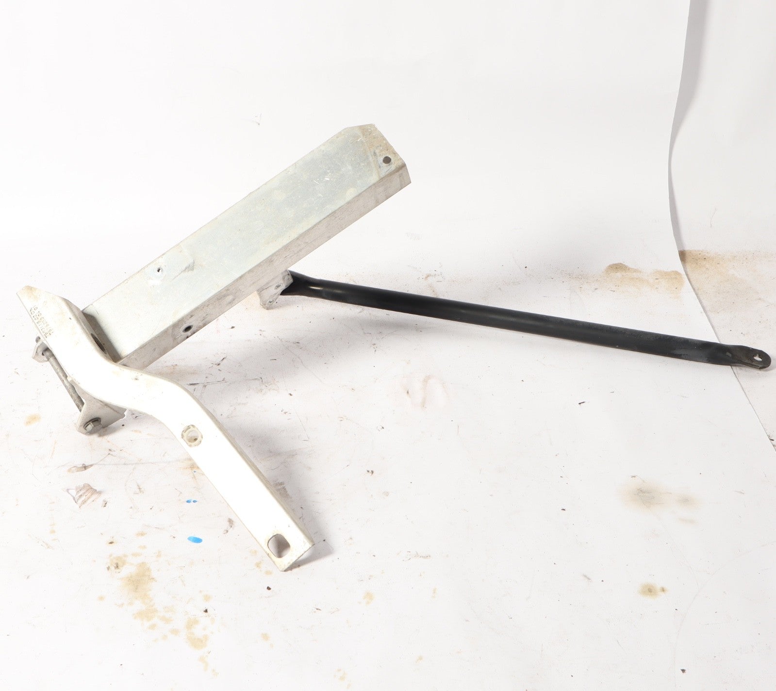 2012-2019 BMW 640i 650i Front Bumper Deformation Bracket Right OEM Used
