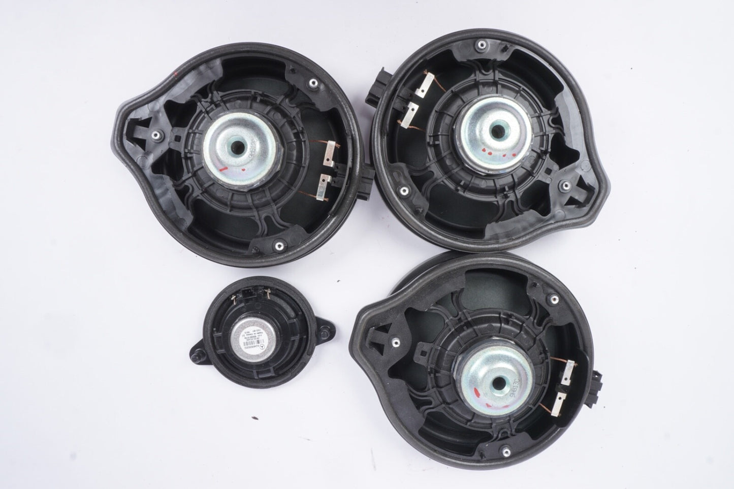 2015 - 2020 MERCEDES GLA250 FRONT OR REAR DOOR  SPEAKER SET