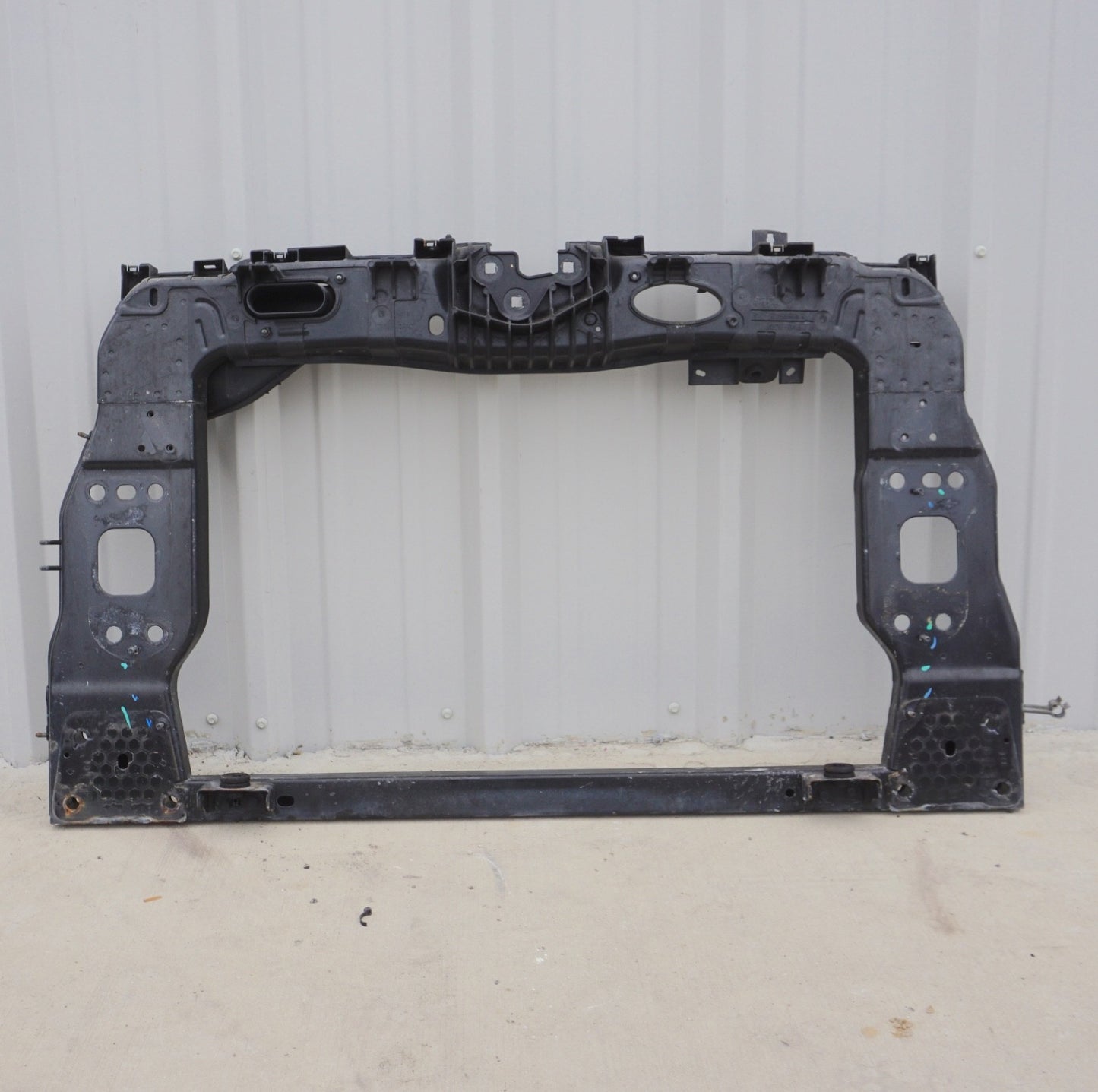 2014 - 2020 Fiat 500L Radiator Support Core 68307073AA OEM