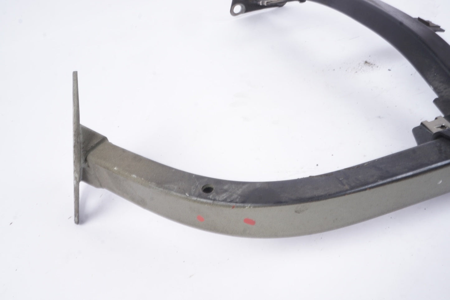 11-18 AUDI A8 S8 PASSENGER RIGHT FRONT FENDER BUMPER BRACKET SUPPORT BRACE