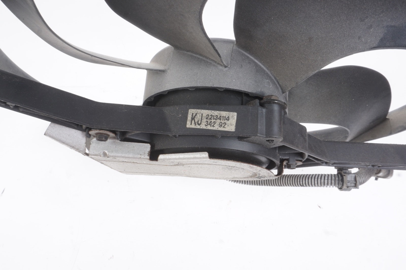 1993 Cadillac Allante Right Radiator Engine Cooling Fan Blower Motor
