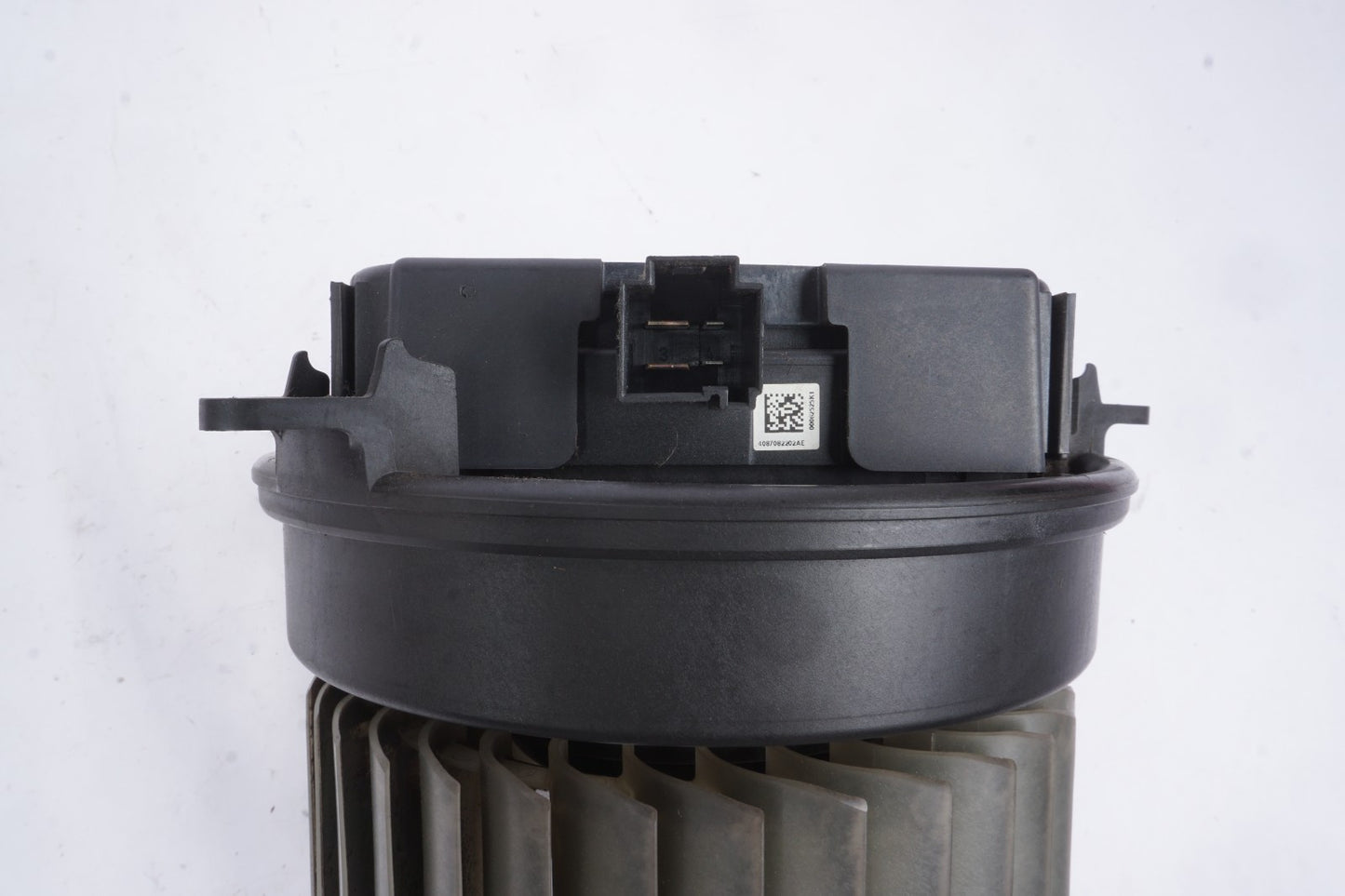 2011 - 2018 AUDI A8 QUATTRO HVAC A/C FRONT BLOWER MOTOR OEM 4H1820021