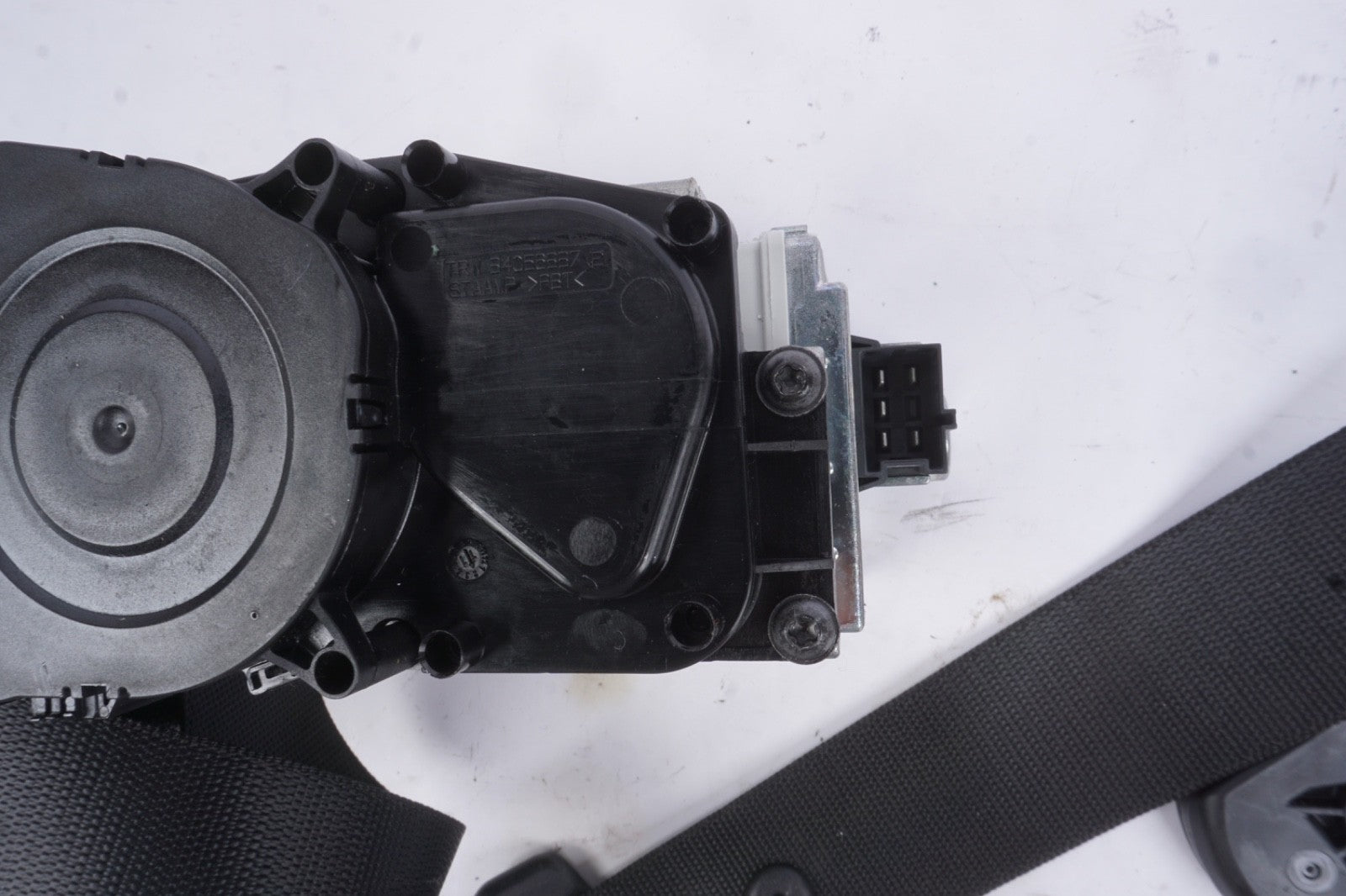 10-13 Mercedes W221 S400 S63 AMG Front Right Side Seat Belt Seatbelt Black Oem