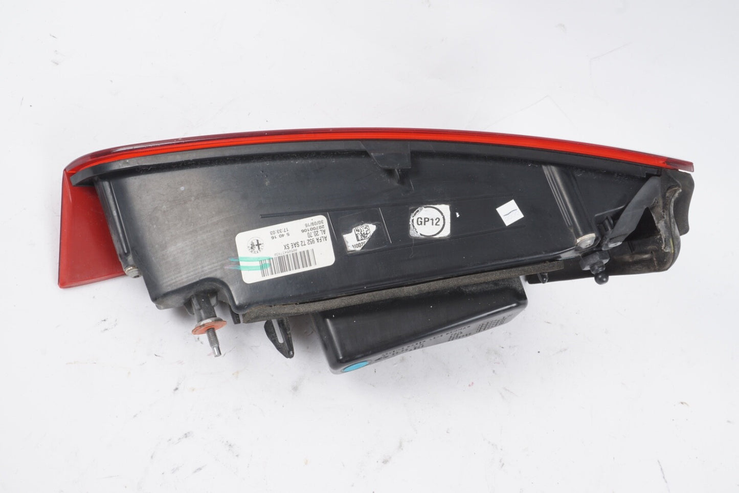 2017-2020 ALFA ROMEO GULIA LEFT DRIVER LED INNER TAILLIGHT OEM