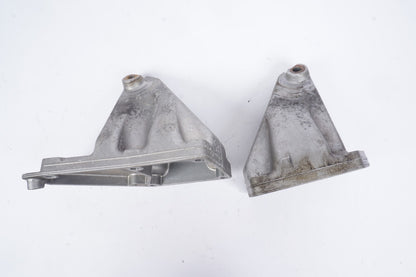 07-11 Mercedes W216 CL550 RWD Engine Motor Left & Right Mount Bracket Set OEM