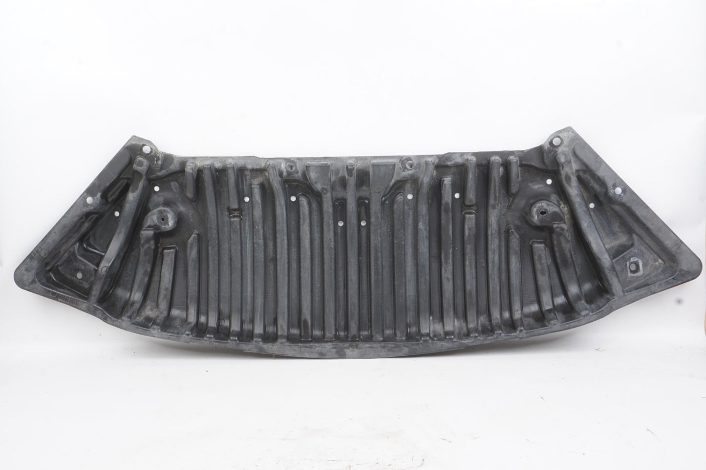 2008 - 2014 MERCEDES C200 C250 C300 C350 Engine Front Lower Mud Flap Splash Guar