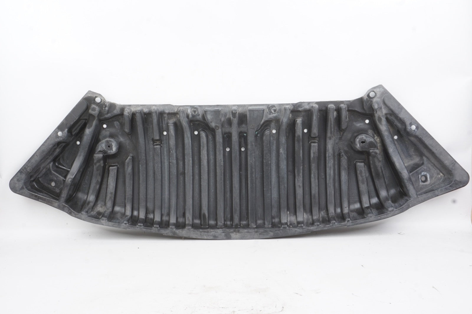 2008 - 2014 MERCEDES C200 C250 C300 C350 Engine Front Lower Mud Flap Splash Guar