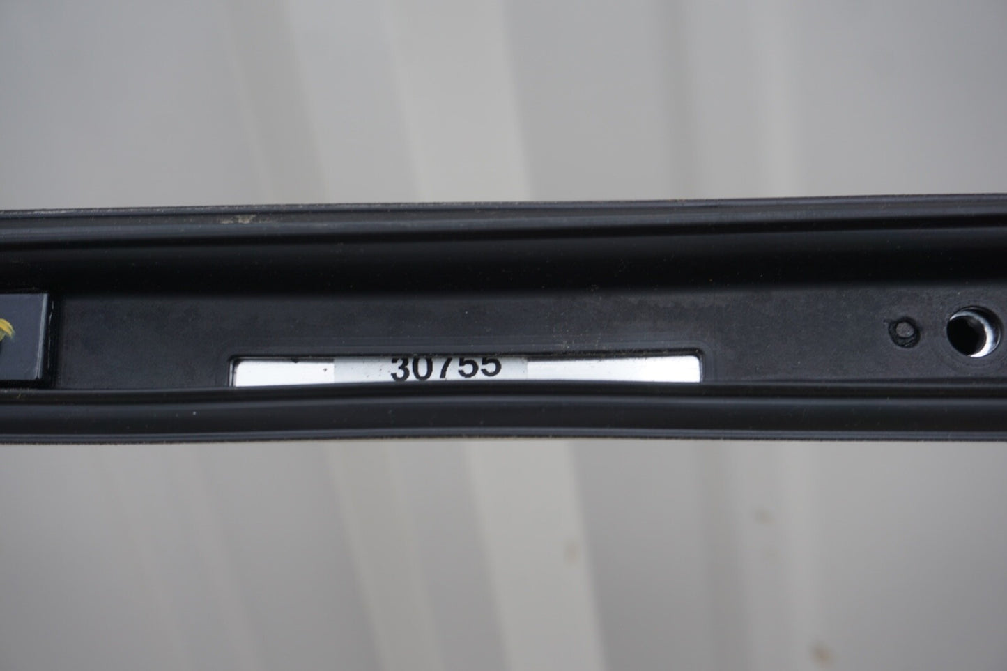 2015 - 2020 MERCEDES GLA250 X156 ROOF RIGHT RAIL RACK LUGGAGE CARRIER MOLDING