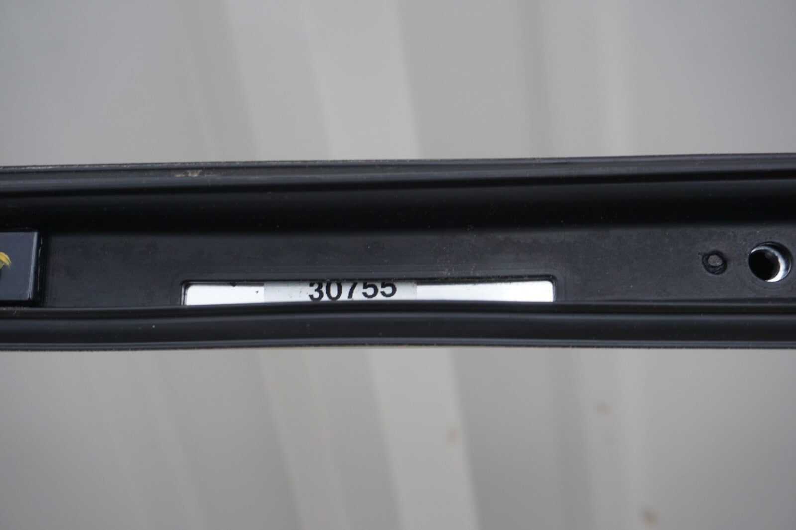 2015 - 2020 MERCEDES GLA250 X156 ROOF RIGHT RAIL RACK LUGGAGE CARRIER MOLDING