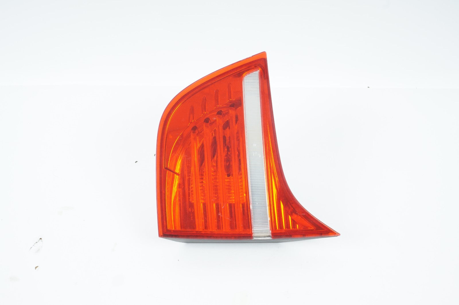 2008 - 2013 BMW X6 TAIL LIGHT INNER PASSENGER SIDE RIGHT OEM