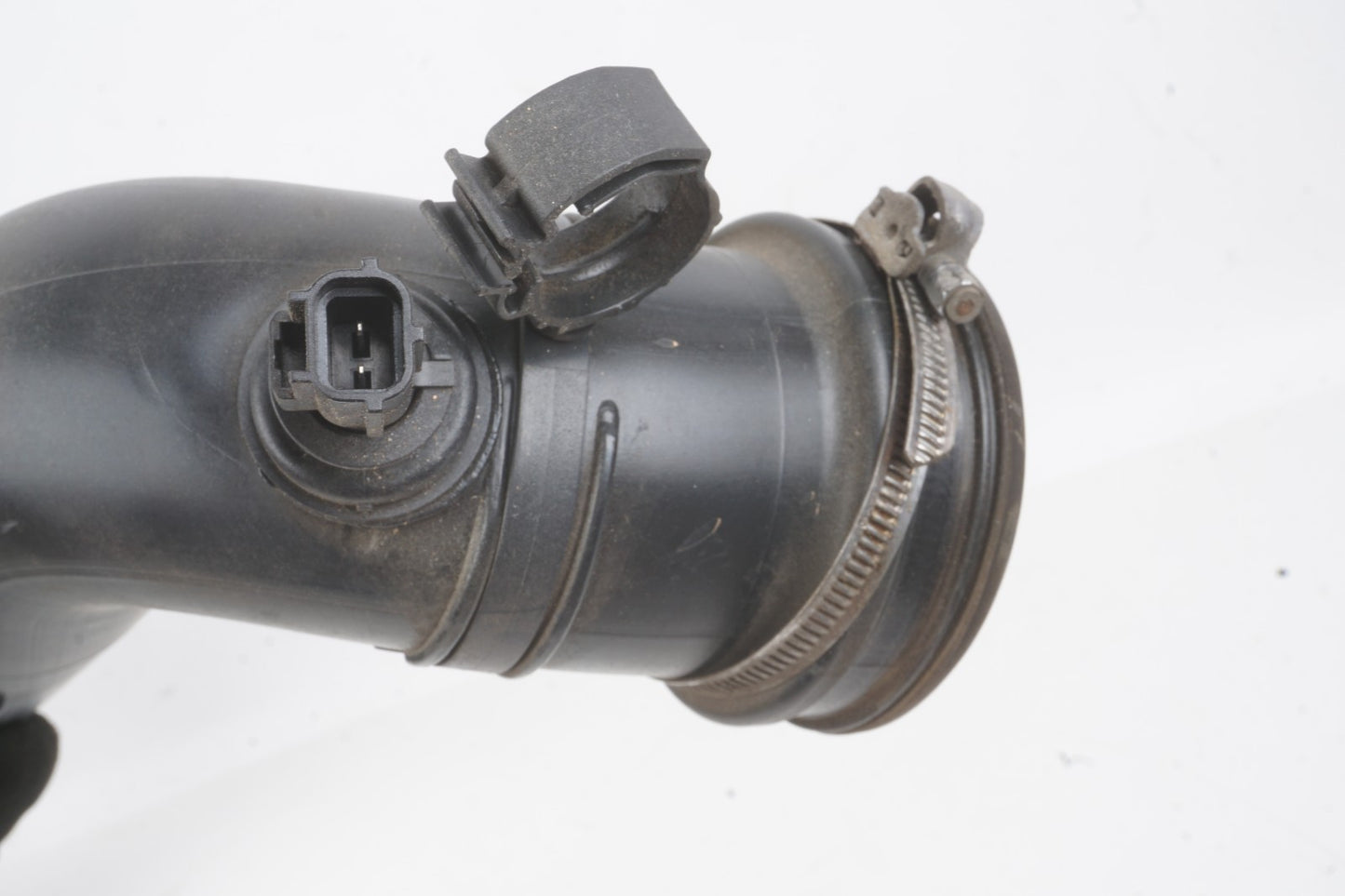 2015-2021 Jeep Renegade 2.4l Air Intake Duct Tube Pipe 52024326 OEM
