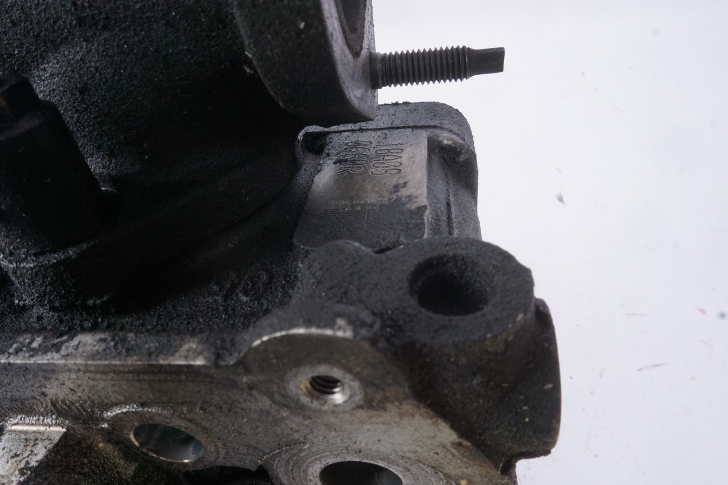 16-19 Nissan Titan XD Passenger Cylinder Head 5.0L Diesel