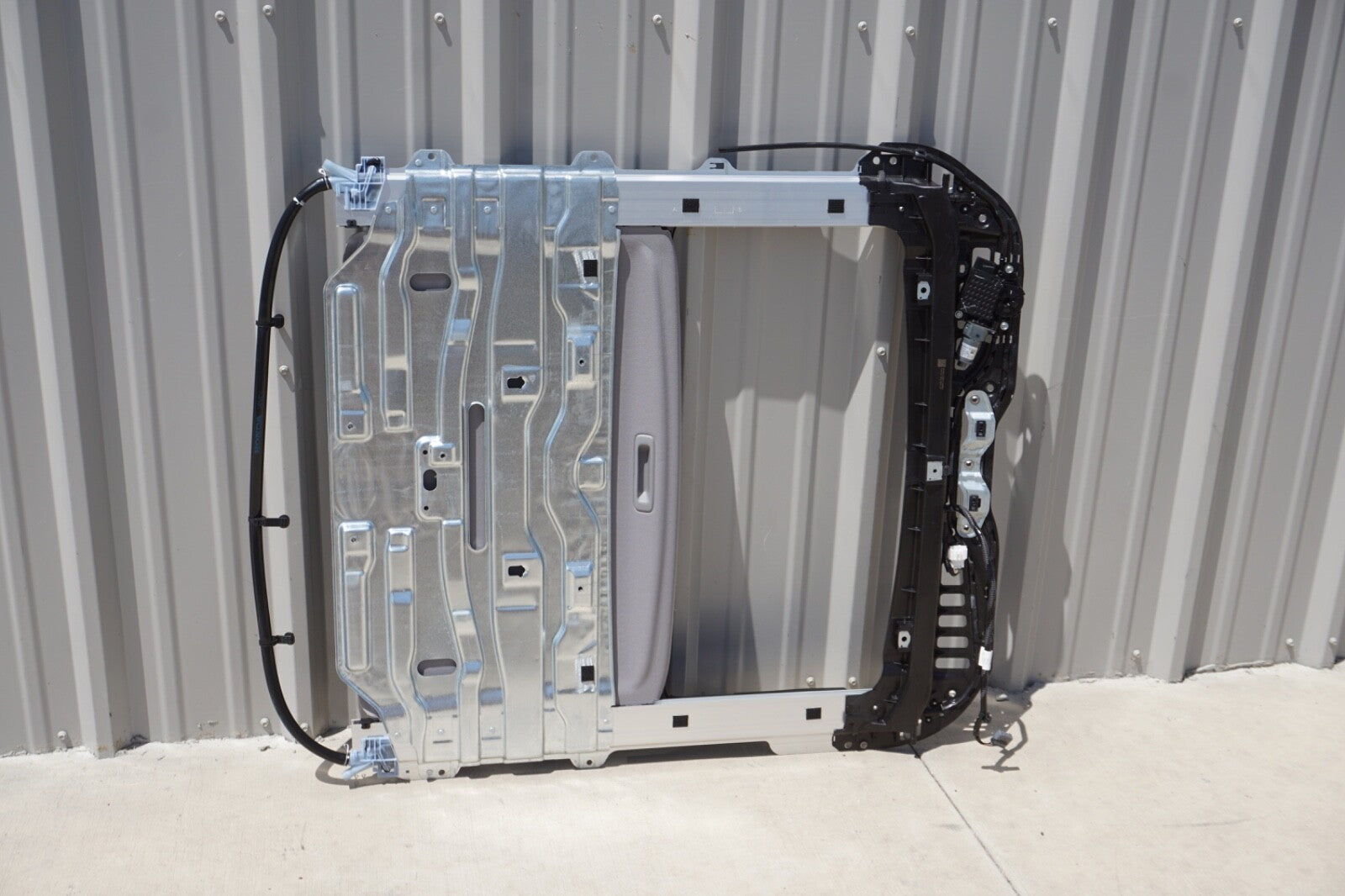 2018-2024 HONDA ODYSSEY SUNROOF TRACK FRAME WITH SUNSHADE OEM
