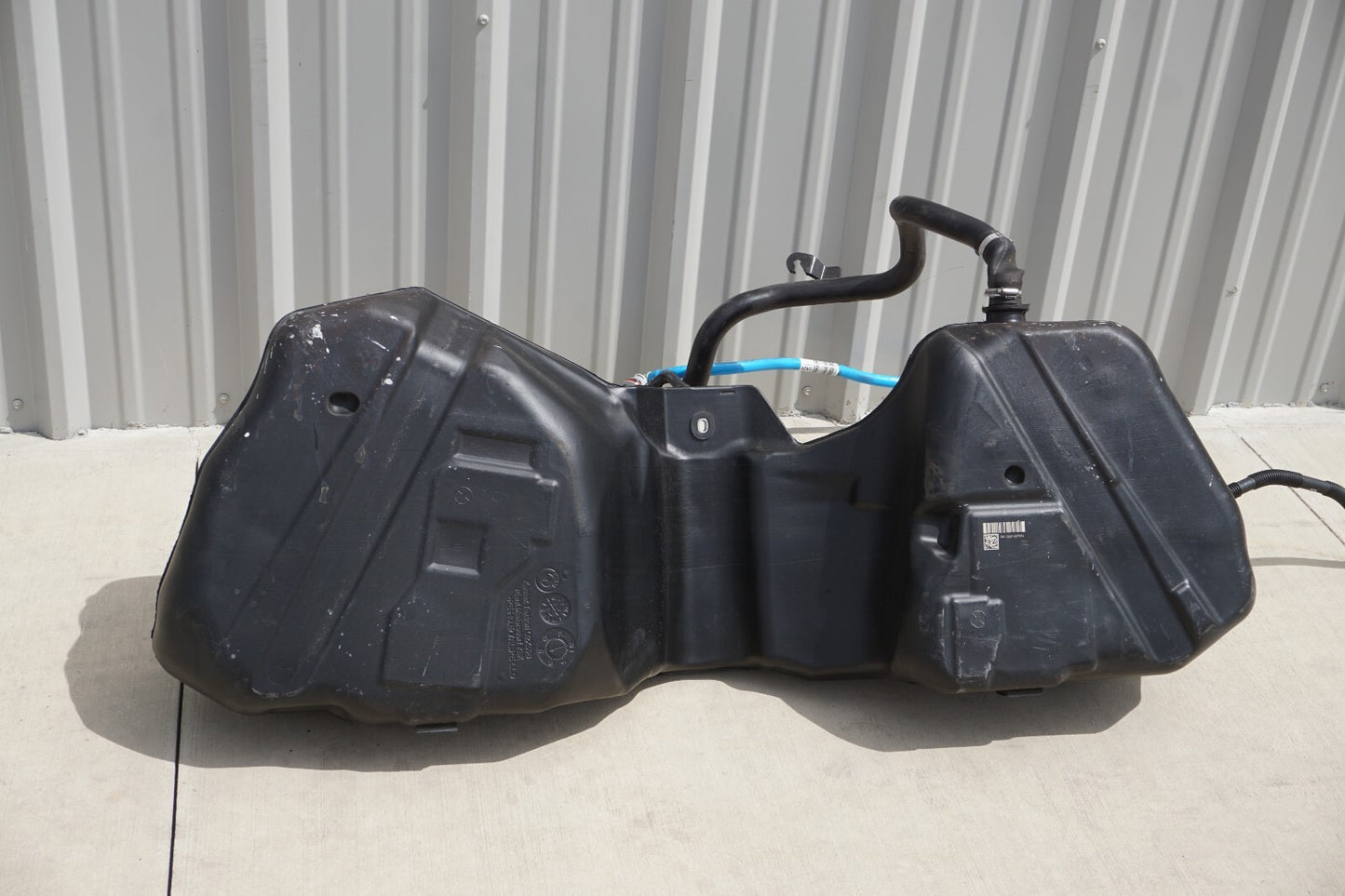 21 - 24 BMW 430I Convertible Fuel Tank & Filler Neck OEM