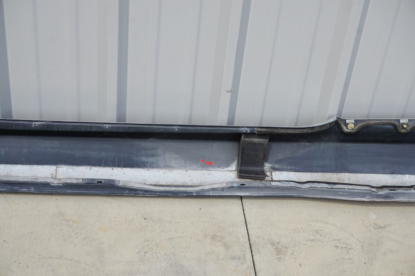 2002 - 2005 LEXUS SC430 Z40 RIGHT DRIVER SIDE ROCKER PANEL SKIRT MOLDING SILVER