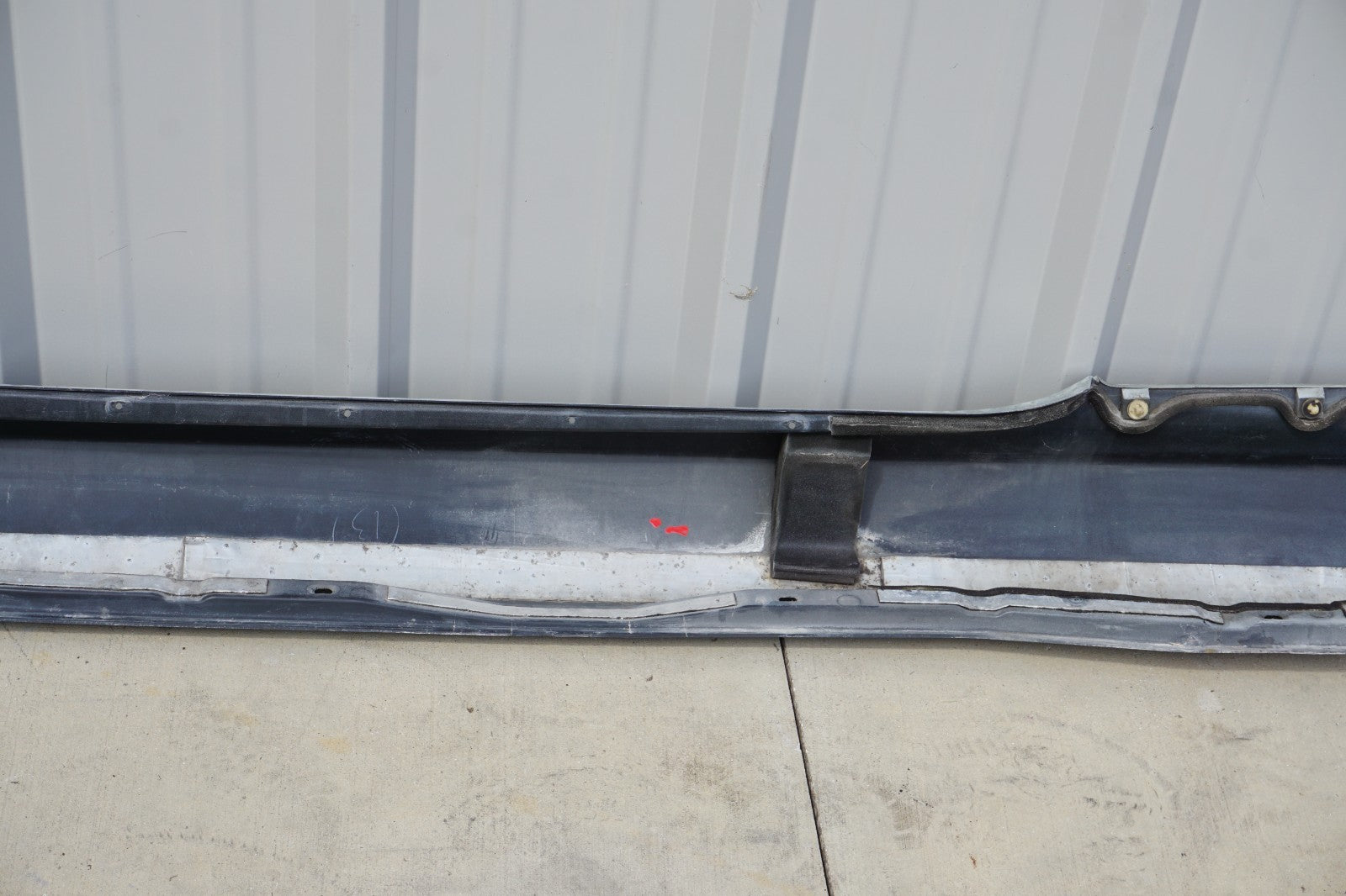 2002 - 2005 LEXUS SC430 Z40 RIGHT DRIVER SIDE ROCKER PANEL SKIRT MOLDING SILVER