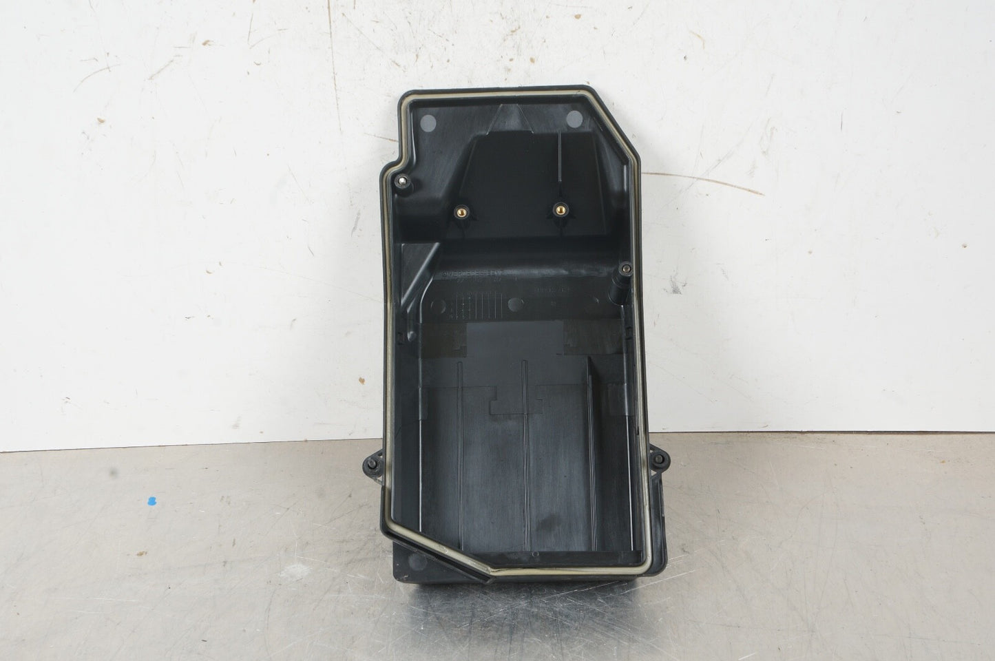 07-11 Mercedes W221 S65 AMG CL550 Under Hood Fuse And Relay Cover 2215401182 OEM