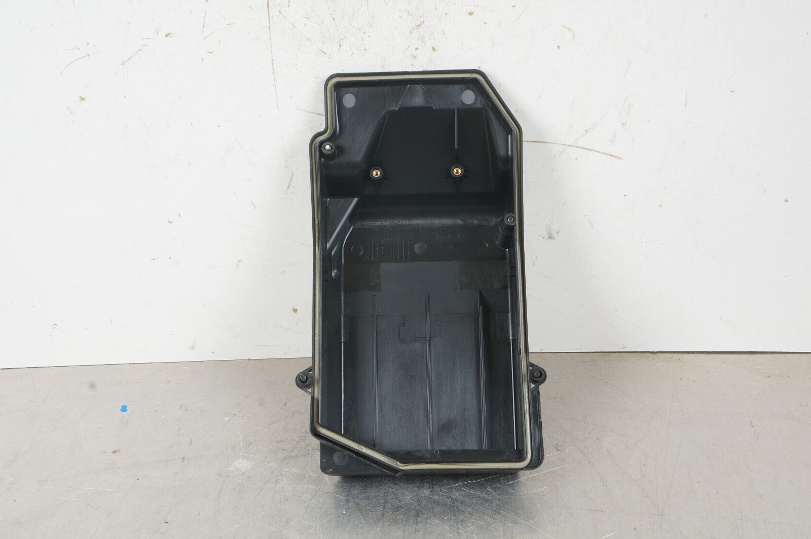 07-11 Mercedes W221 S65 AMG CL550 Under Hood Fuse And Relay Cover 2215401182 OEM