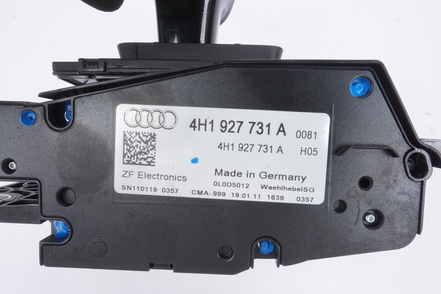 2011-2018 AUDI A8 QUATTRO - Shift / Shifter Assembly 4H1927731A