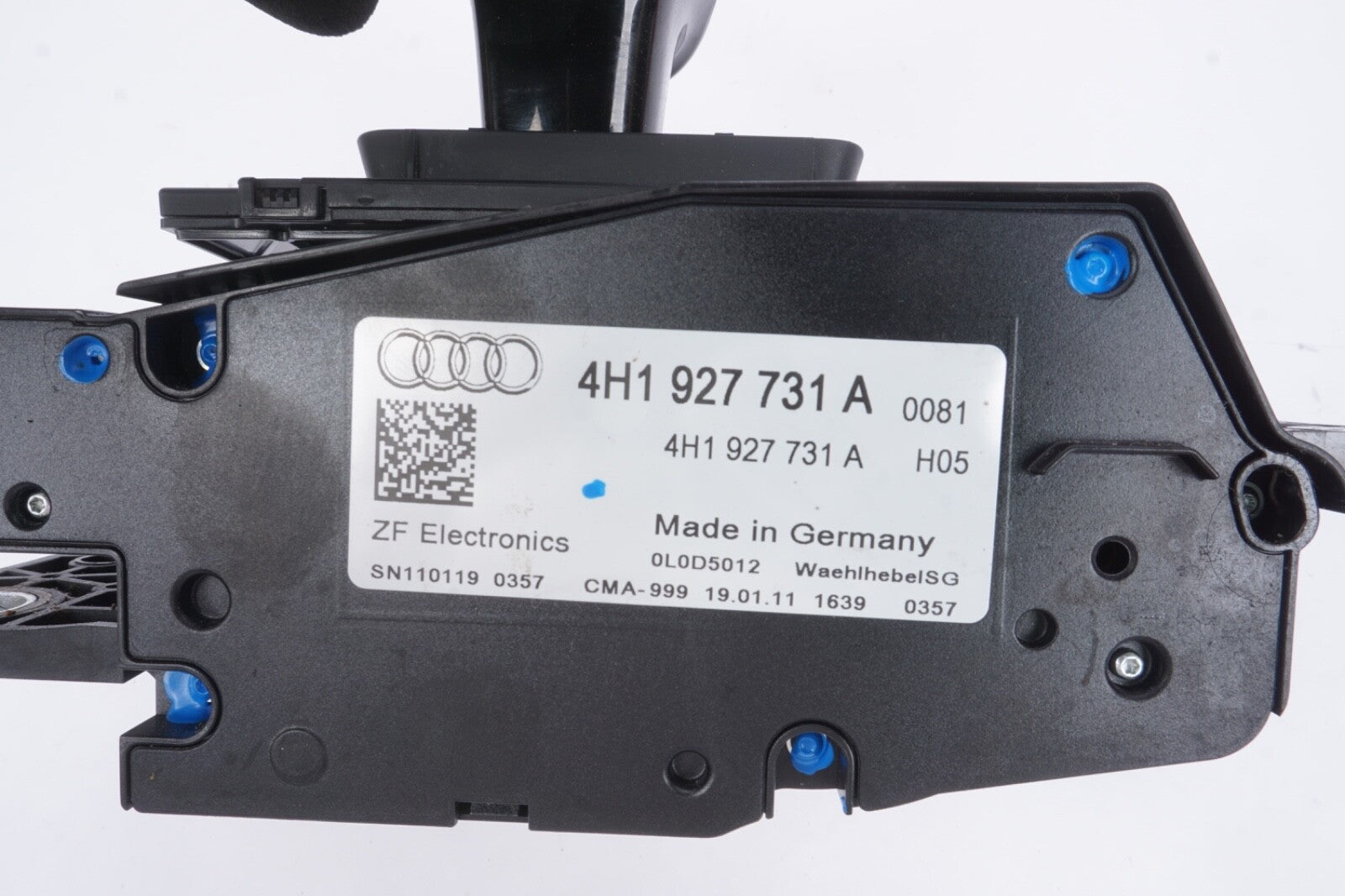 2011-2018 AUDI A8 QUATTRO - Shift / Shifter Assembly 4H1927731A