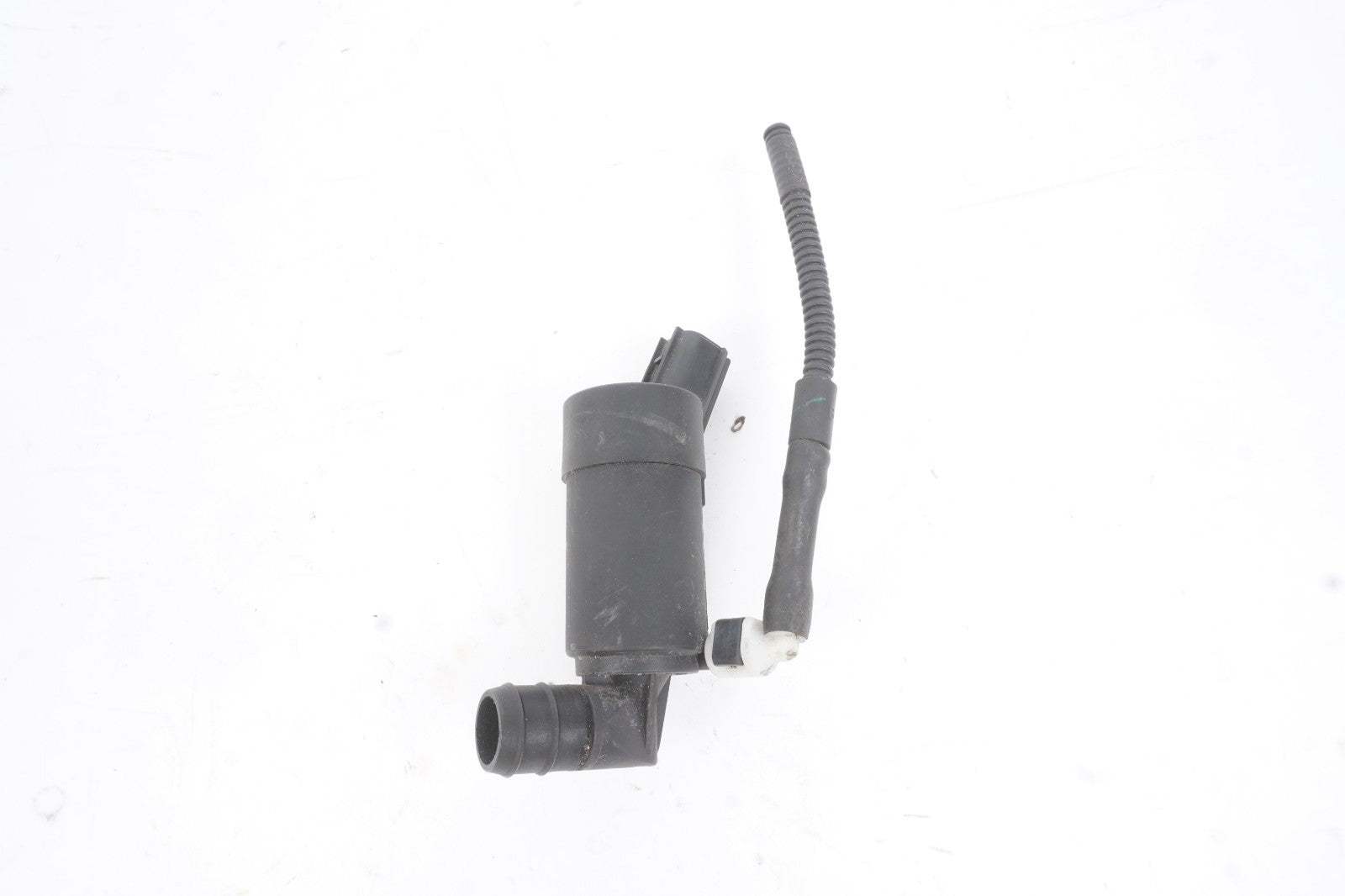 2012 – 2018 Ford Focus Windshield Washer Tank Pump Motor OEM