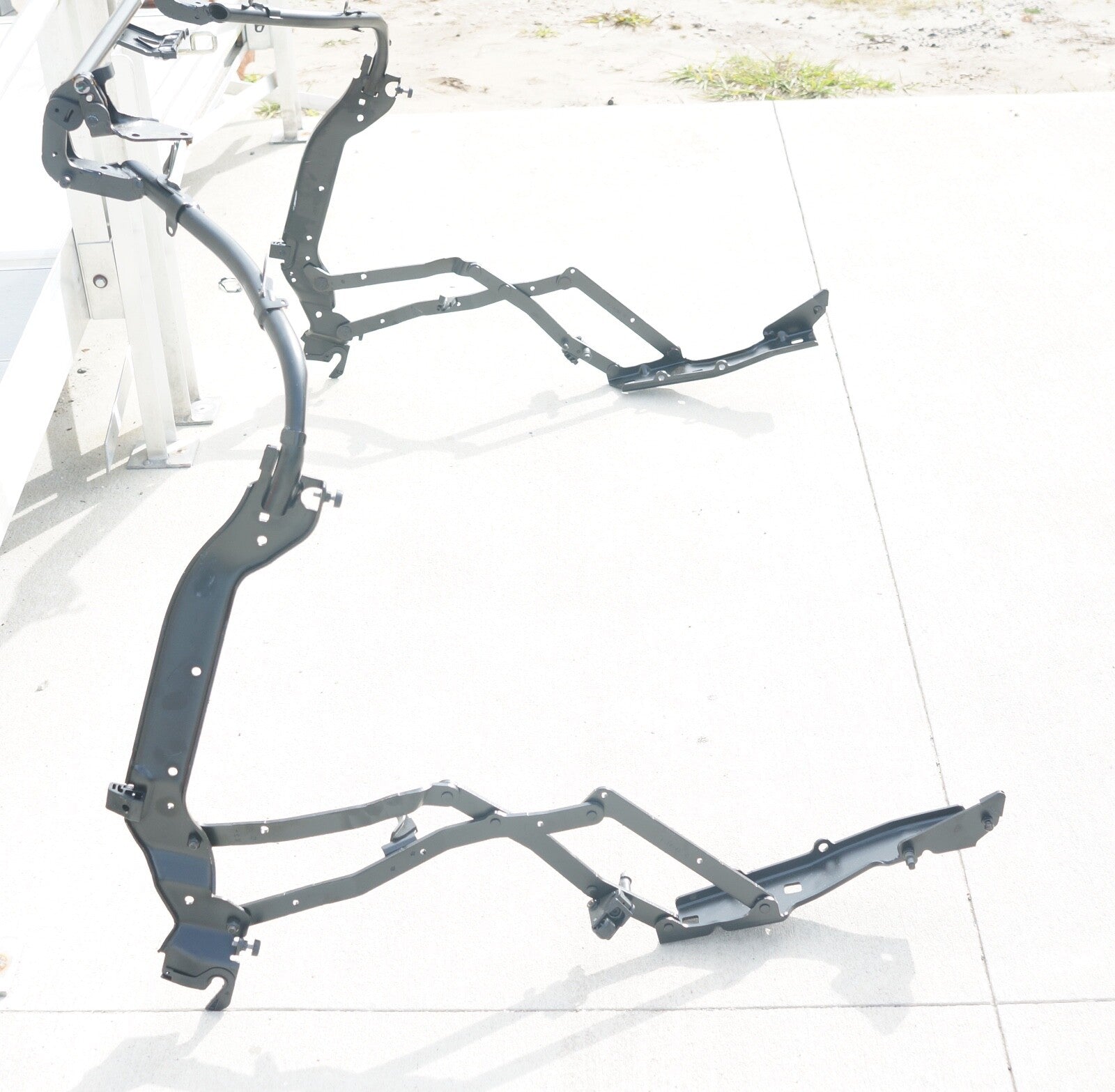 13-20 Mercedes SL550 R231 SL450 Rear Trunk Lid Lift Support Hinges