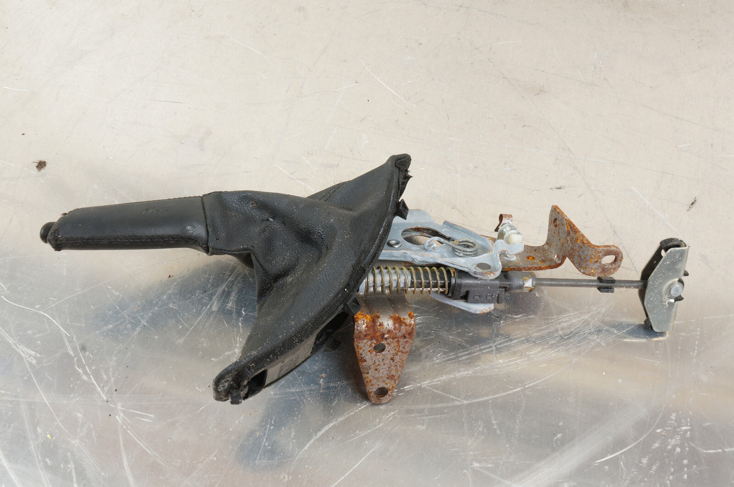 2007 - 2013 BMW 328i 335i E93 EMERGENCY PARKING HAND BRAKE LEVER 7137535 OEM