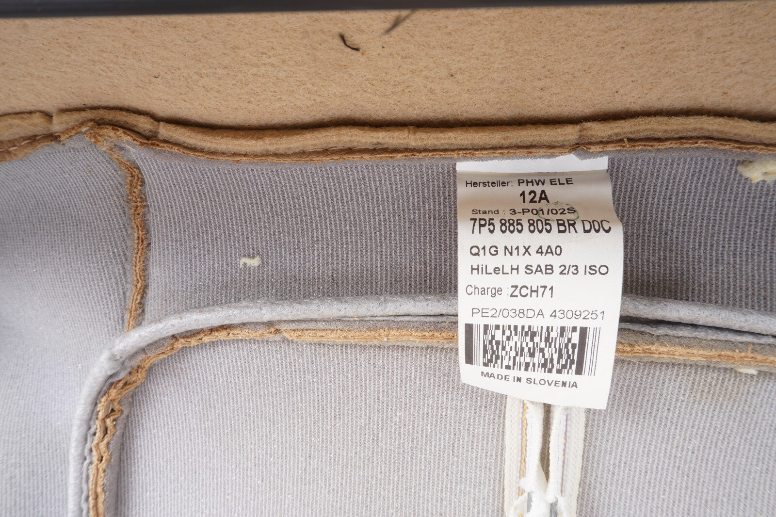 11-18 Porsche Cayenne 958 Rear Left Driver Side Top Upper Seat Cushion Cover OEM