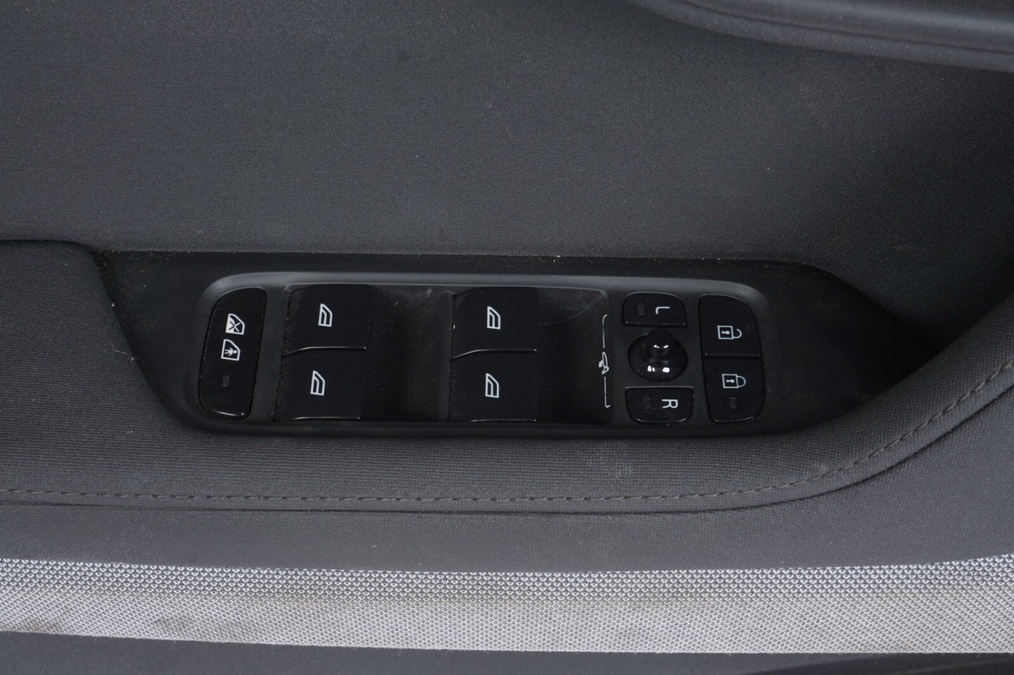 2021 - 2024 POLESTAR 2 OEM LEFT FRONT DRIVER INTERIOR DOOR TRIM PANEL