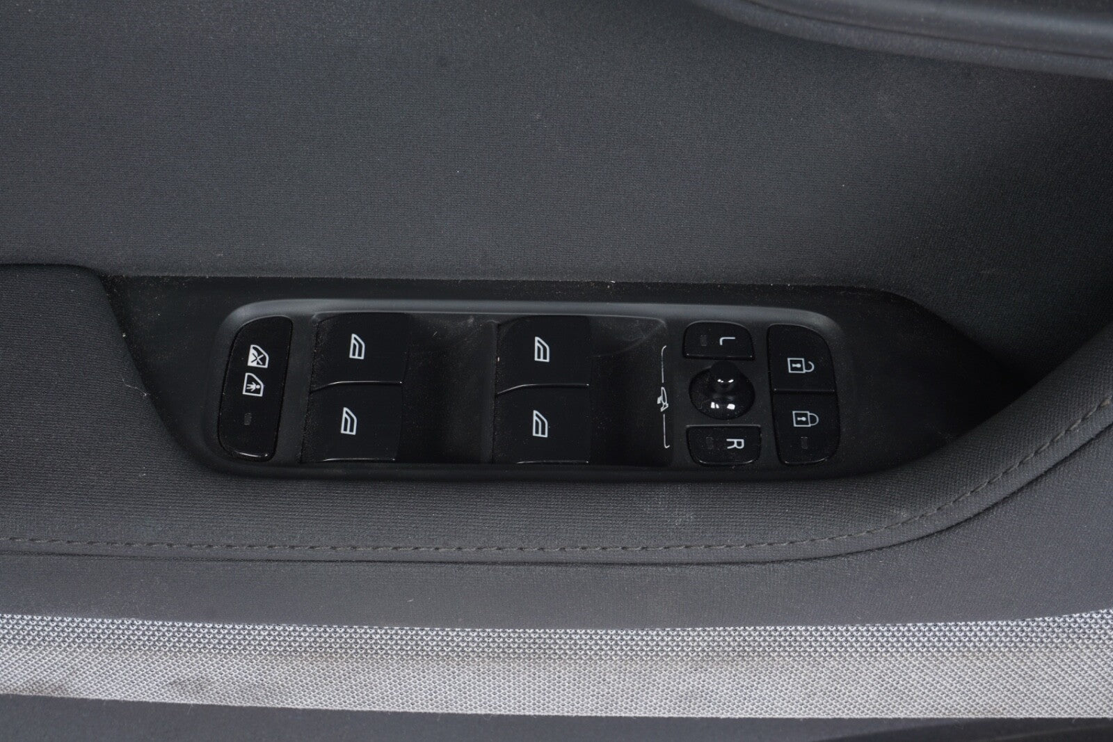 2021 - 2024 POLESTAR 2 OEM LEFT FRONT DRIVER INTERIOR DOOR TRIM PANEL
