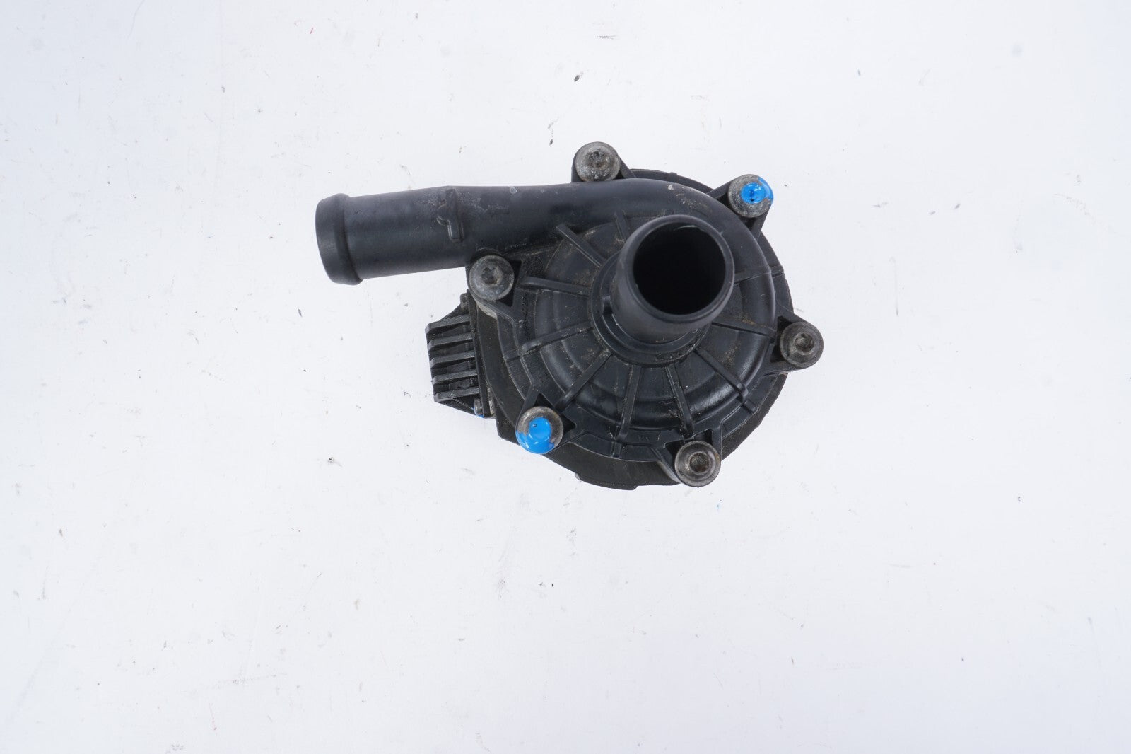 2021-2023 Polestar 2 Auxiliary Water Pump 32339380 OEM