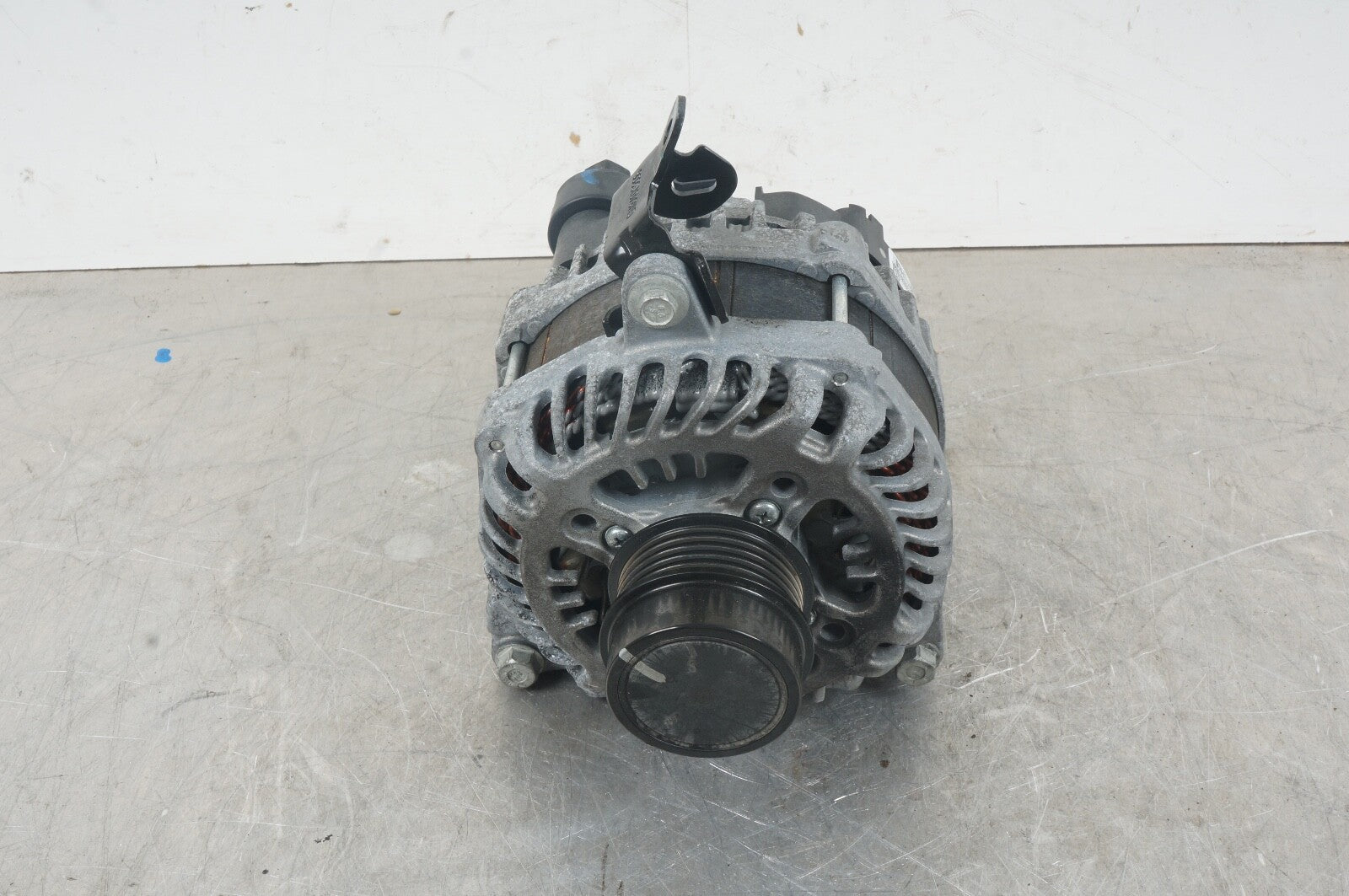 2020 - 2021 CADILLAC CT4 CT5 2.0L ENGINE ALTERNATOR GENERATOR OEM 11K MILES