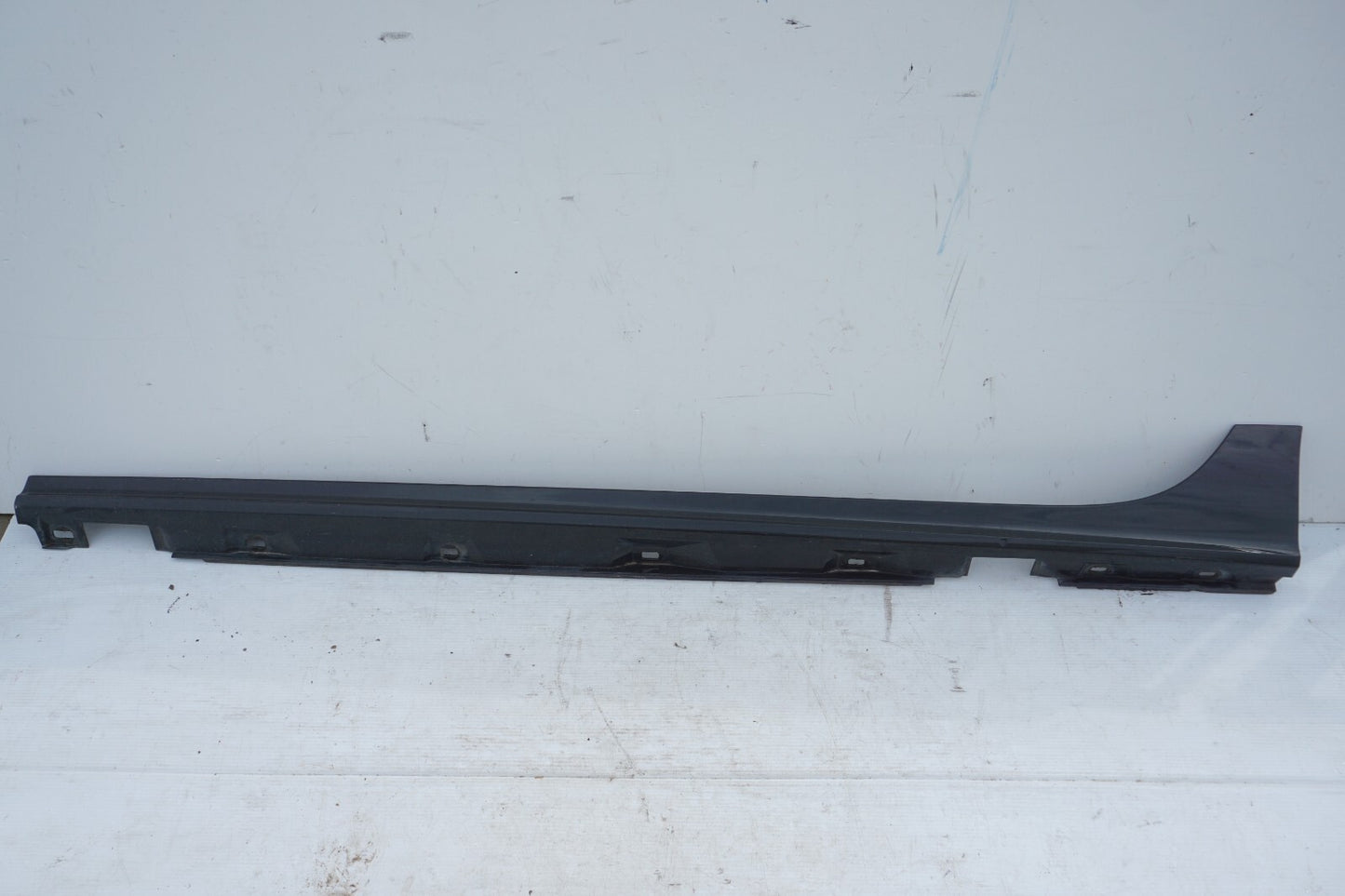 2012 - 2014 AUDI A7 Left Driver Side Lower Rocker Skirt Molding Panel OEM