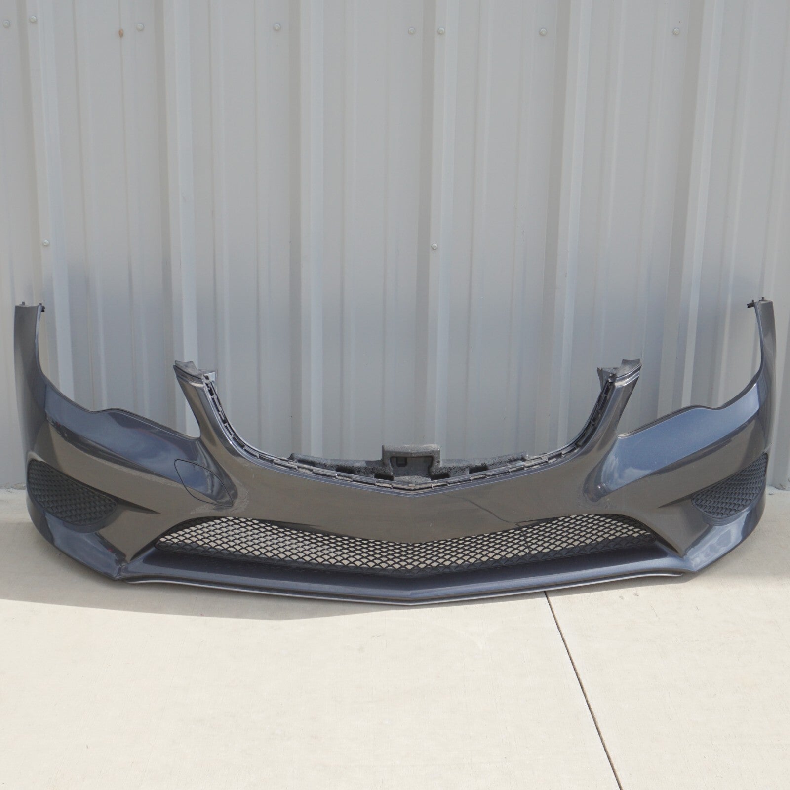 14 - 17 Mercedes W207 E350 E550 E400 Front Bumper Cover  OEM
