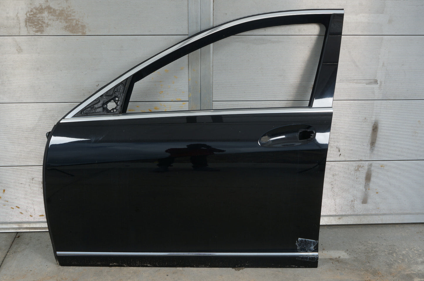 2007 - 2013 MERCEDES-BENZ S550 FRONT LEFT DRIVER SIDE DOOR SHELL OEM