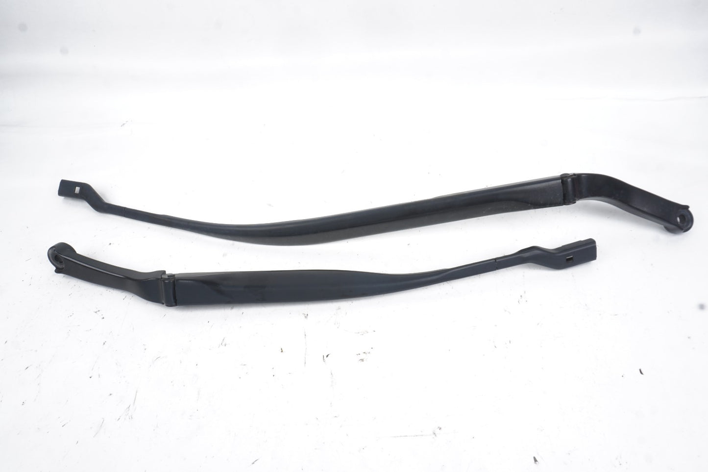 2014 - 2024 Maserati Ghibli Front Windshield Wiper Arm Left & Right OEM