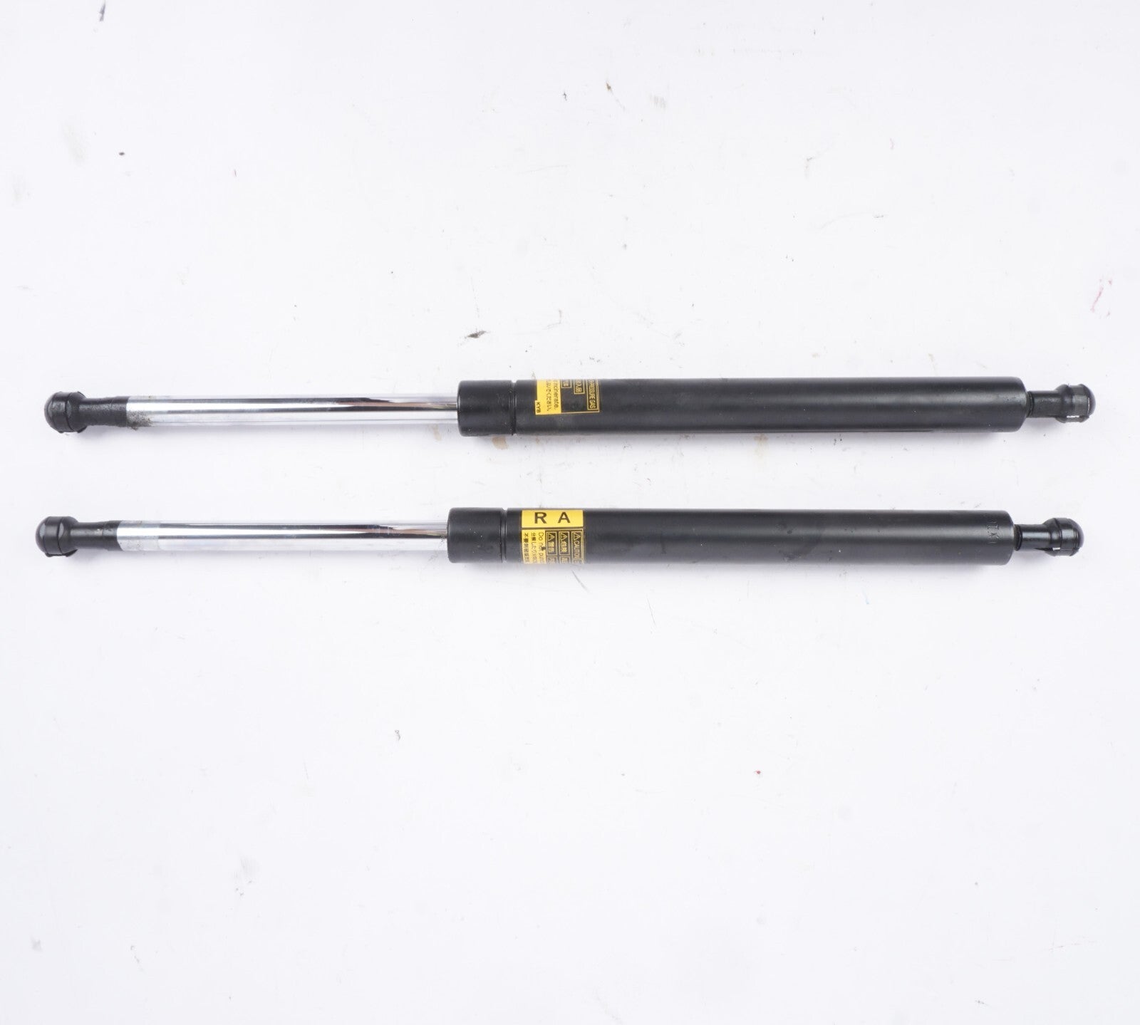 2010 - 2015 Lexus IS250C IS350C Convertible Trunk Lid Struts Shocks Pair L And R