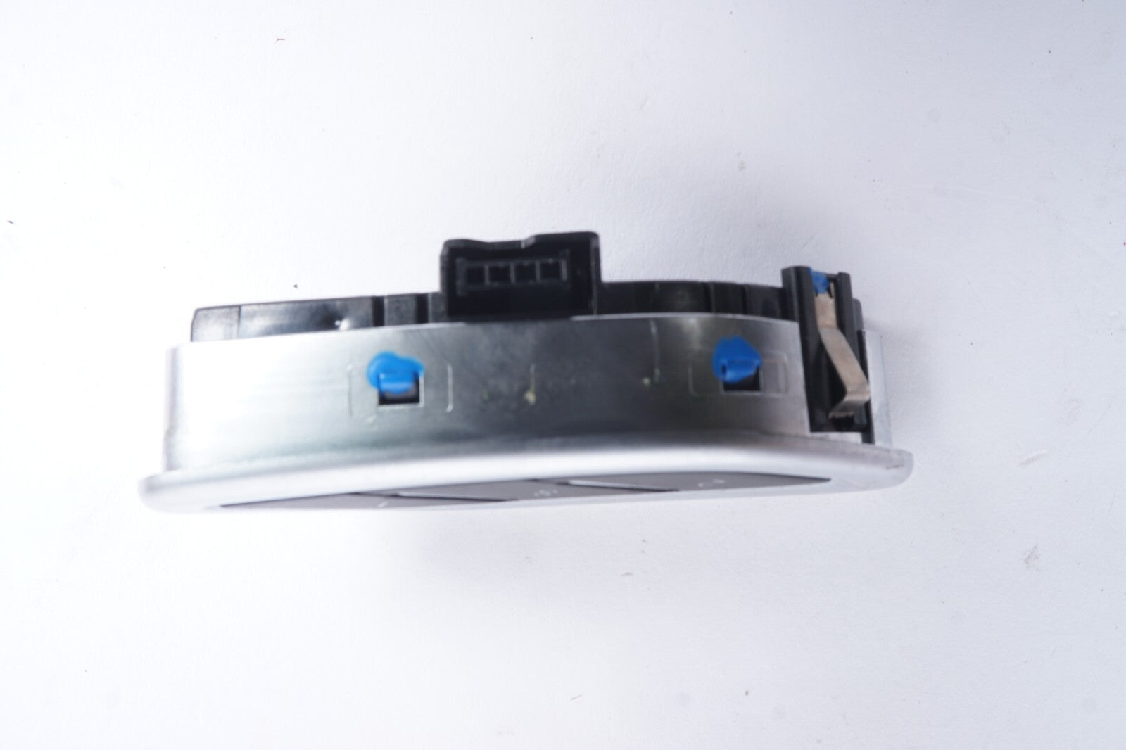 2014-2021 Maserati Ghibli Front Left Driver Seat Memory Switch OEM