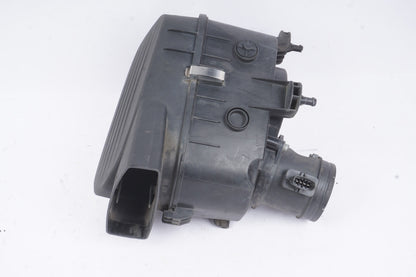2014 - 2019 MASERATI GHIBLI 3.0L FRONT LEFT ENGINE AIR CLEANER BOX 670005844 OEM