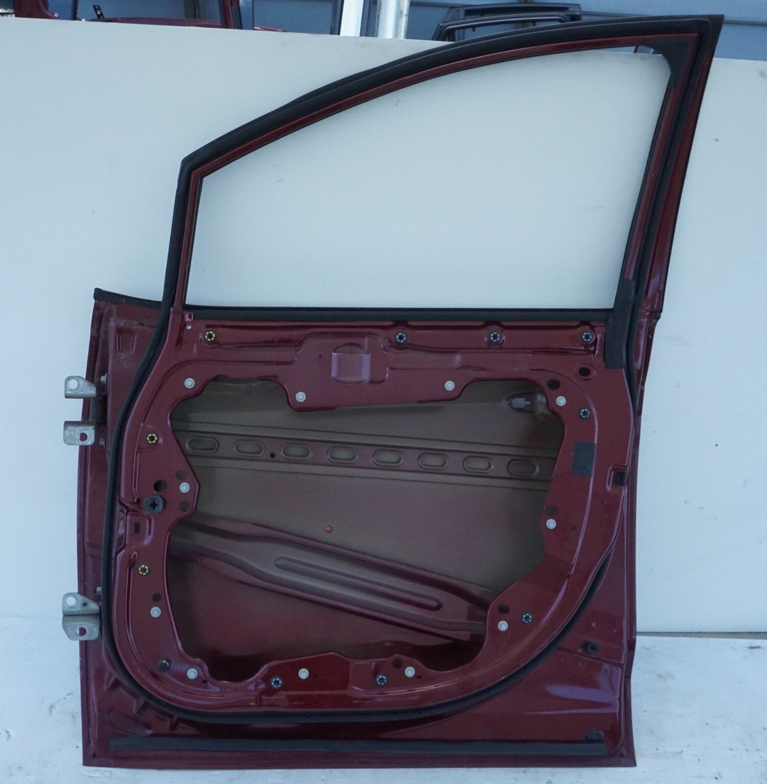 17-22 CHRYSLER PACIFICA FRONT RIGHT PASSENGER SIDE DOOR SHELL OEM