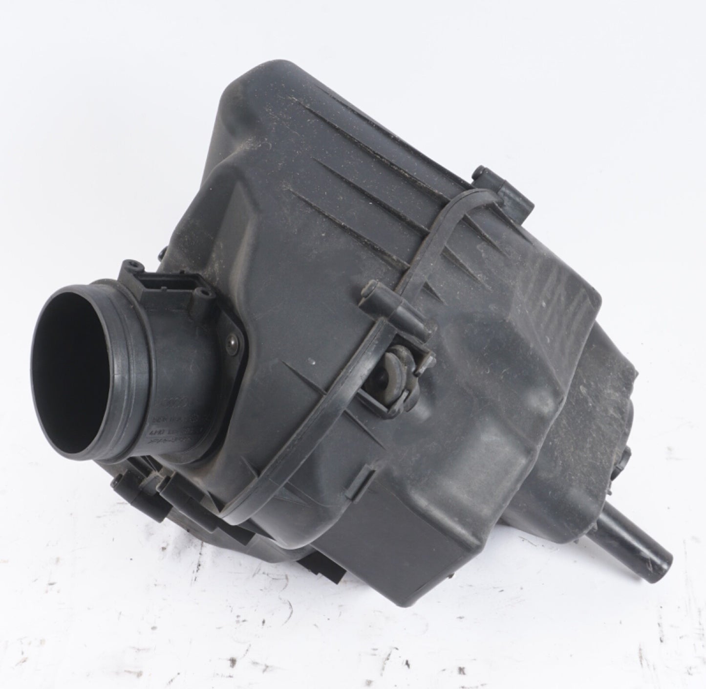 11-14 AUDI A8L A8 3.0L AIR CLEANER FILTER BOX  OEM