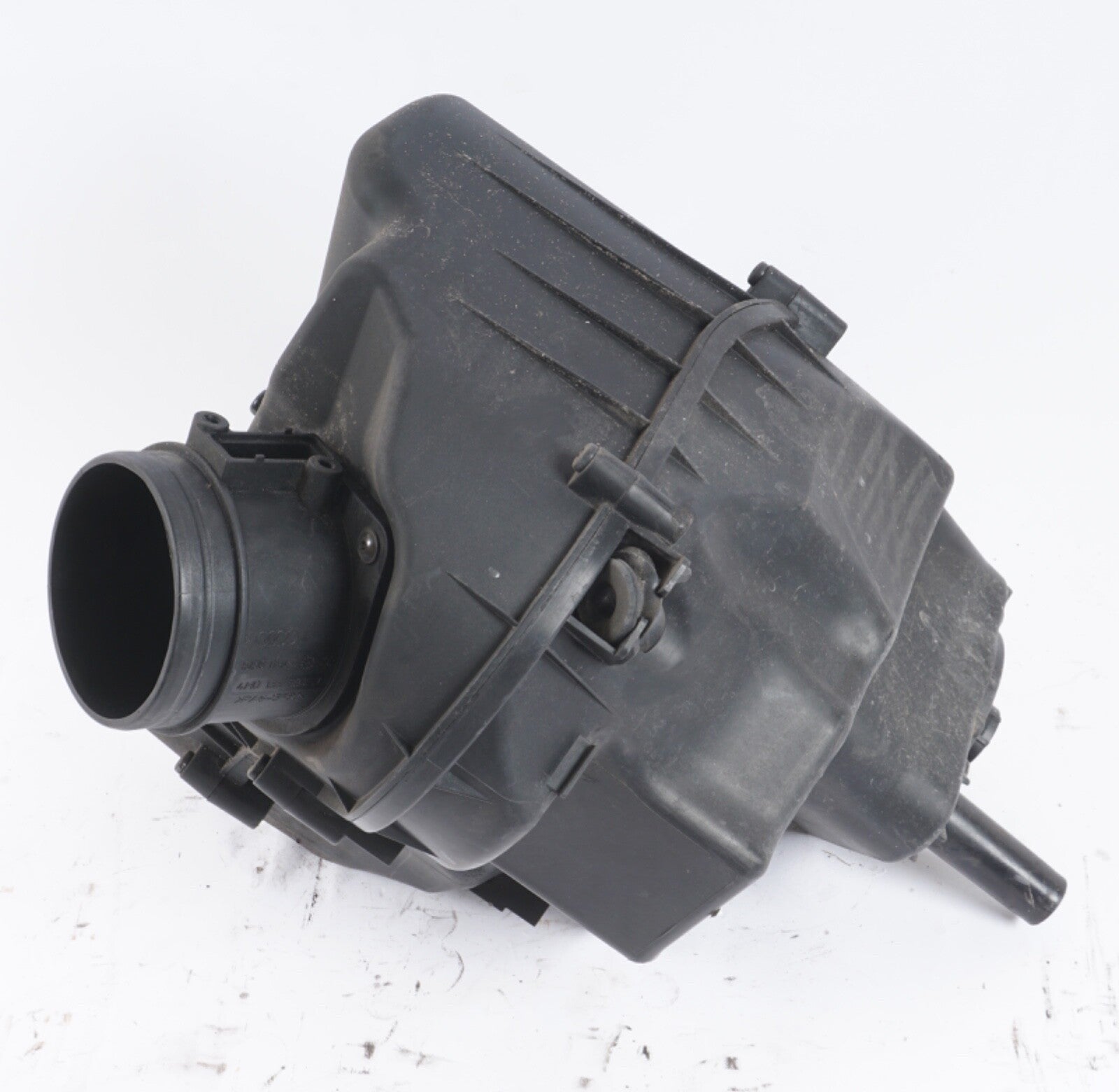 11-14 AUDI A8L A8 3.0L AIR CLEANER FILTER BOX  OEM